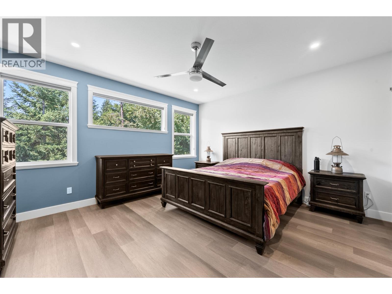 2592 Alpen Paradies Road Unit# 58, Blind Bay, BC - Indoor Photo Showing Bedroom