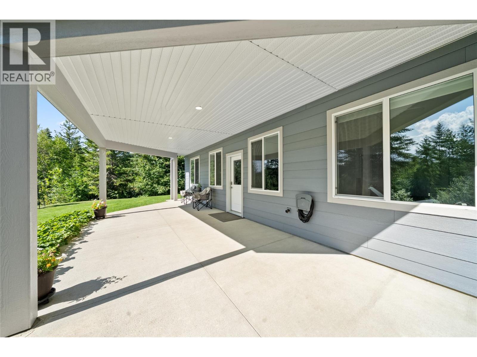 2592 Alpen Paradies Road Unit# 58, Blind Bay, BC - Outdoor With Deck Patio Veranda With Exterior