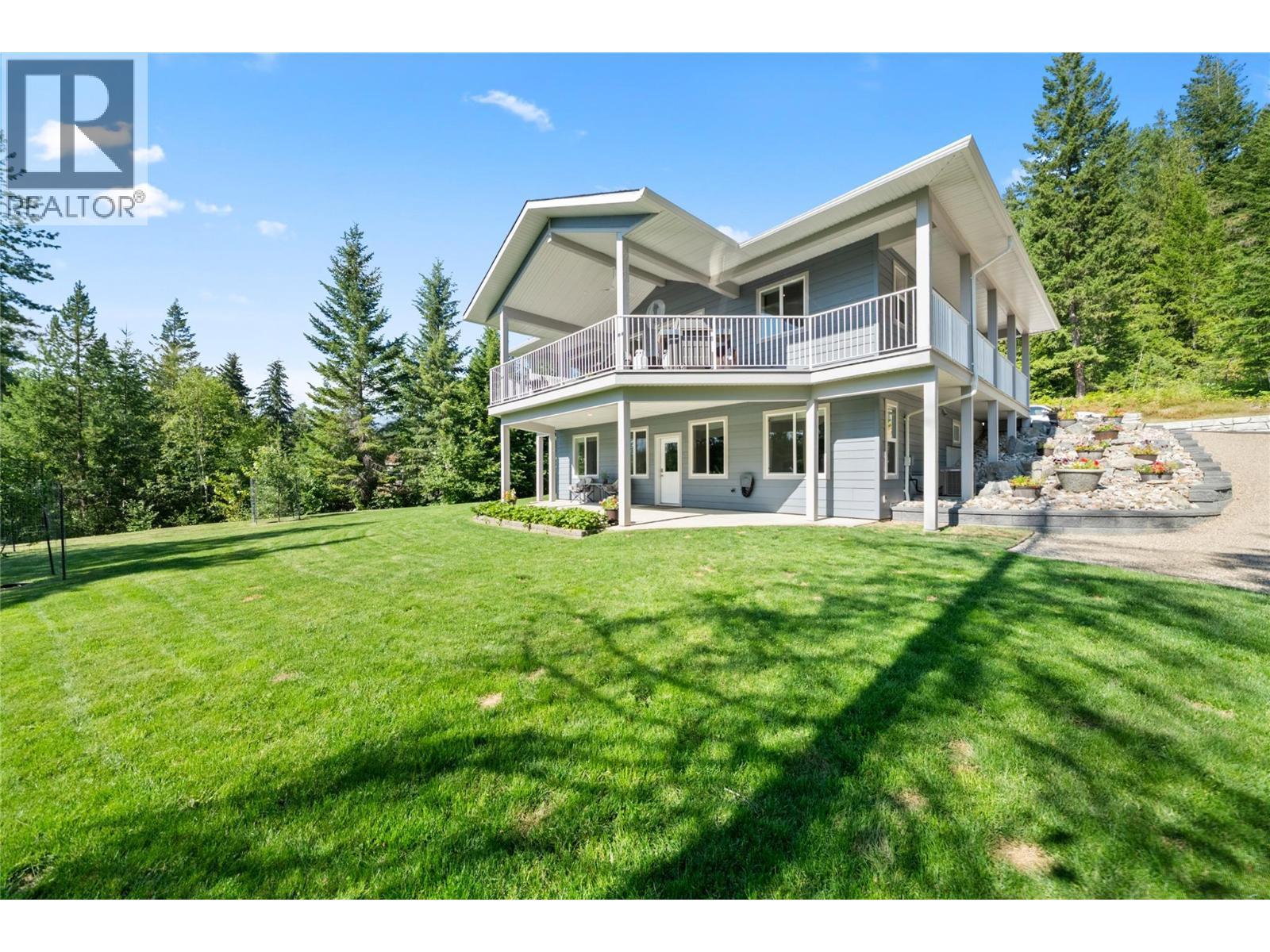 2592 Alpen Paradies Road Unit# 58, Blind Bay, BC - Outdoor With Deck Patio Veranda