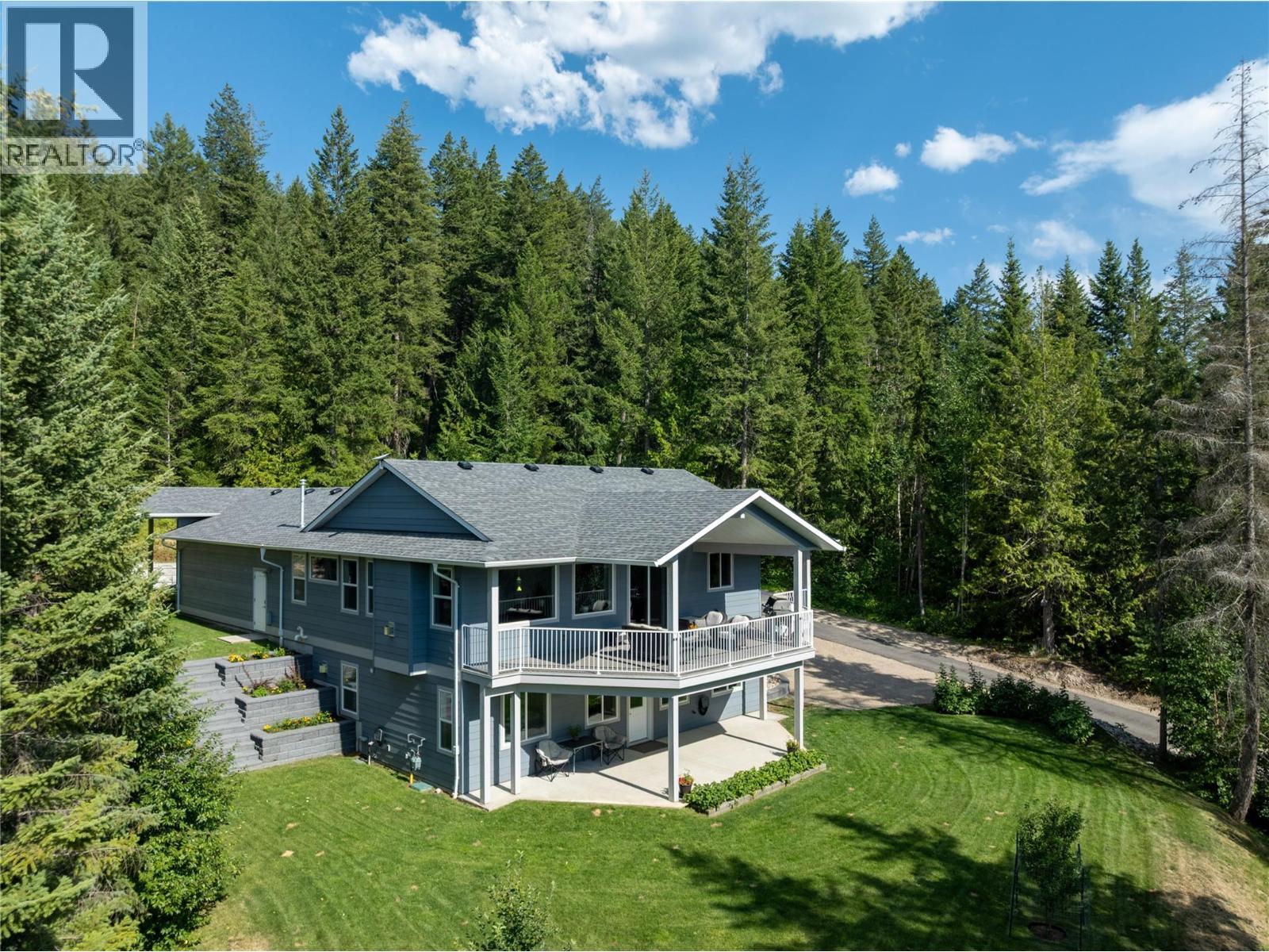 2592 Alpen Paradies Road Unit# 58, Blind Bay, BC - Outdoor With Deck Patio Veranda
