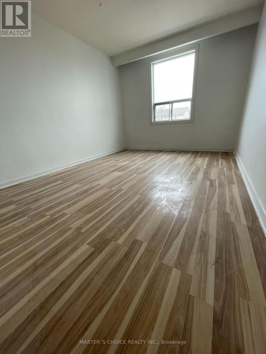 848-850 Wilson Avenue, Toronto, ON