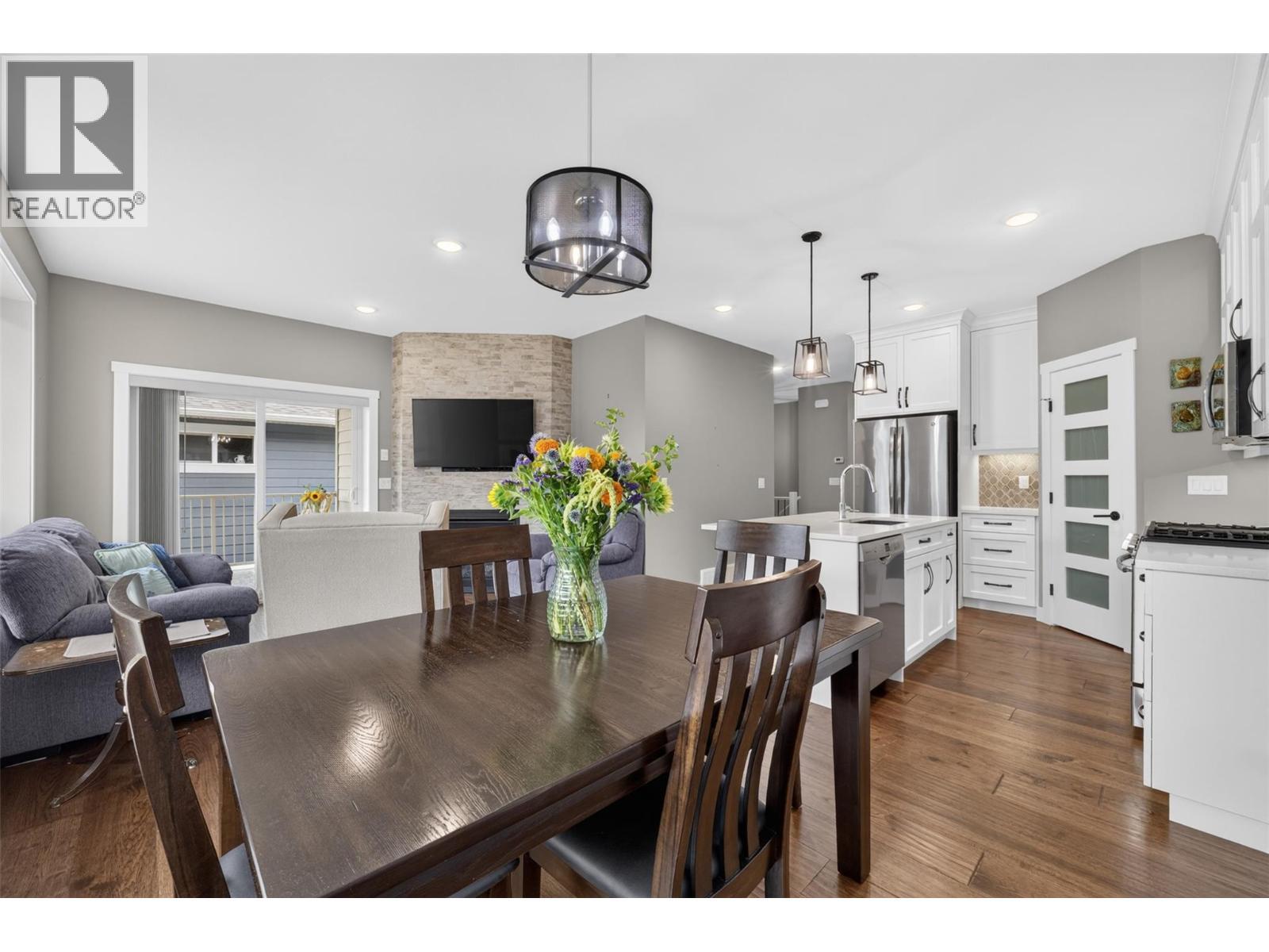 1791 10 Street Sw Unit# 27, Salmon Arm, BC - Indoor Photo Showing Other Room