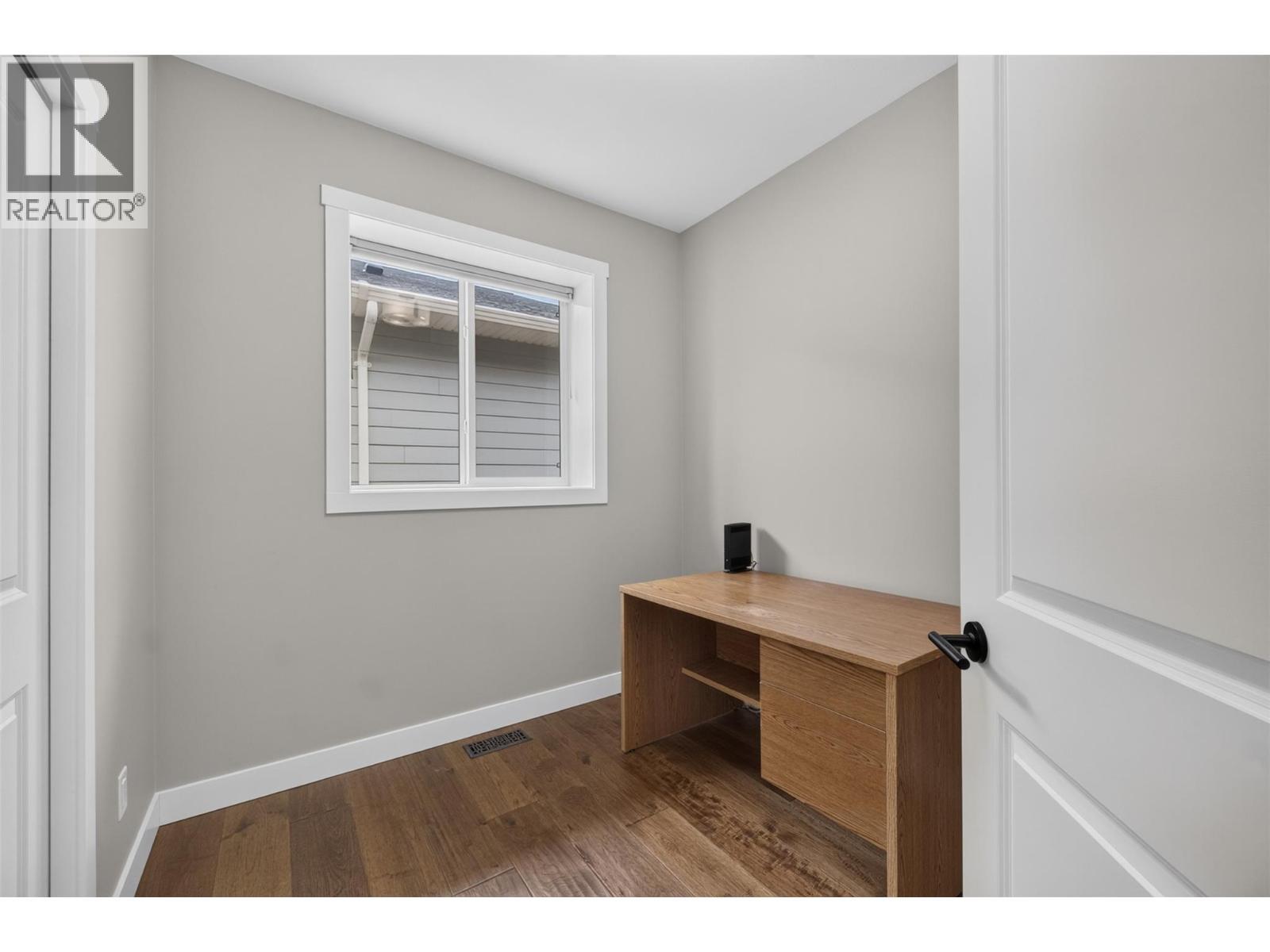 1791 10 Street Sw Unit# 27, Salmon Arm, BC - Indoor Photo Showing Other Room