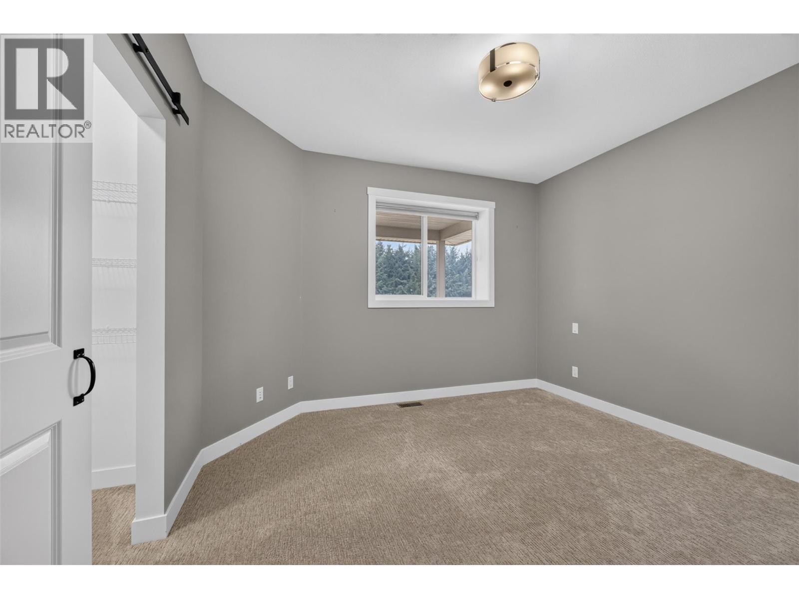 1791 10 Street Sw Unit# 27, Salmon Arm, BC - Indoor Photo Showing Other Room