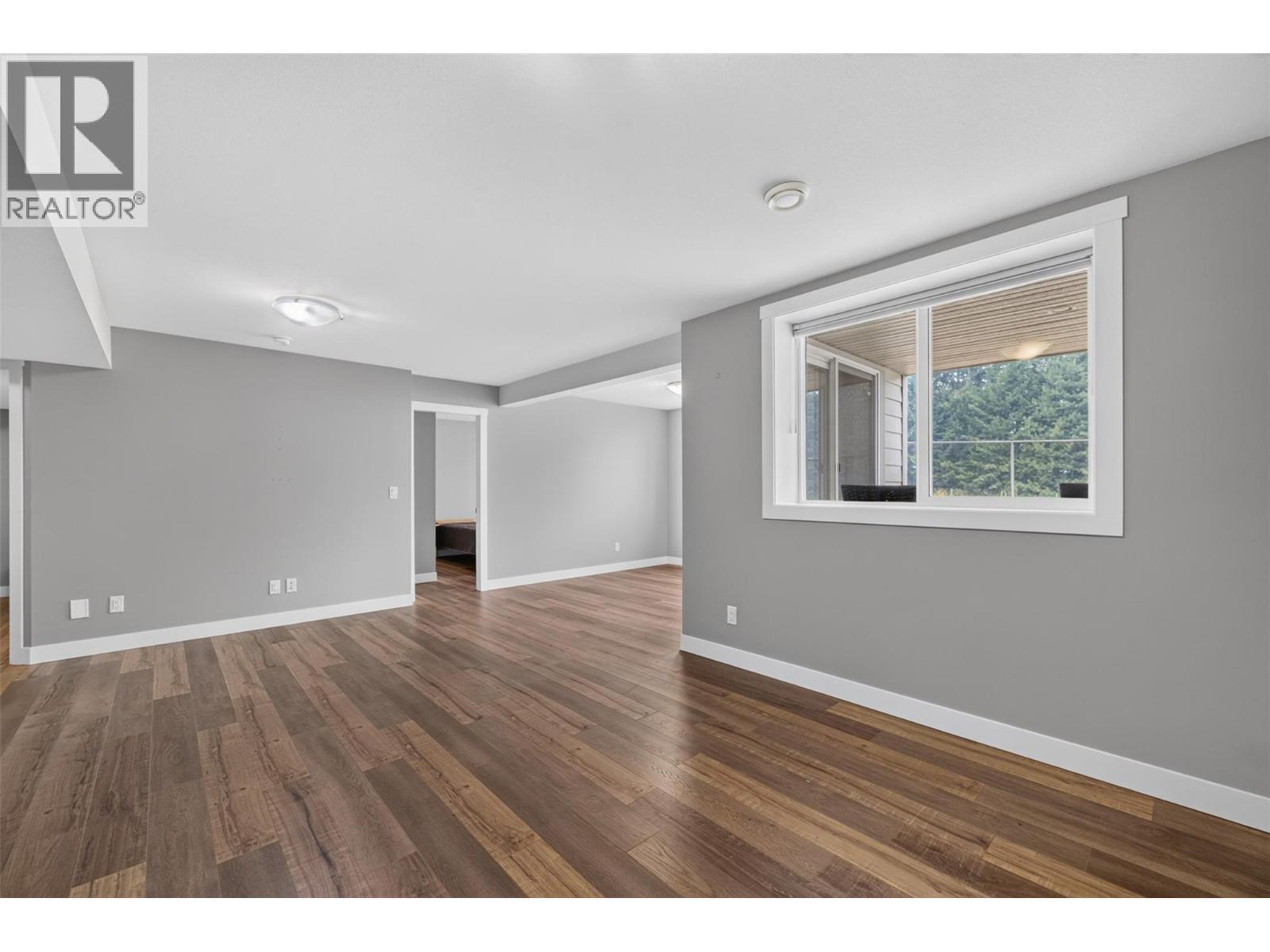 1791 10 Street Sw Unit# 27, Salmon Arm, BC - Indoor Photo Showing Other Room