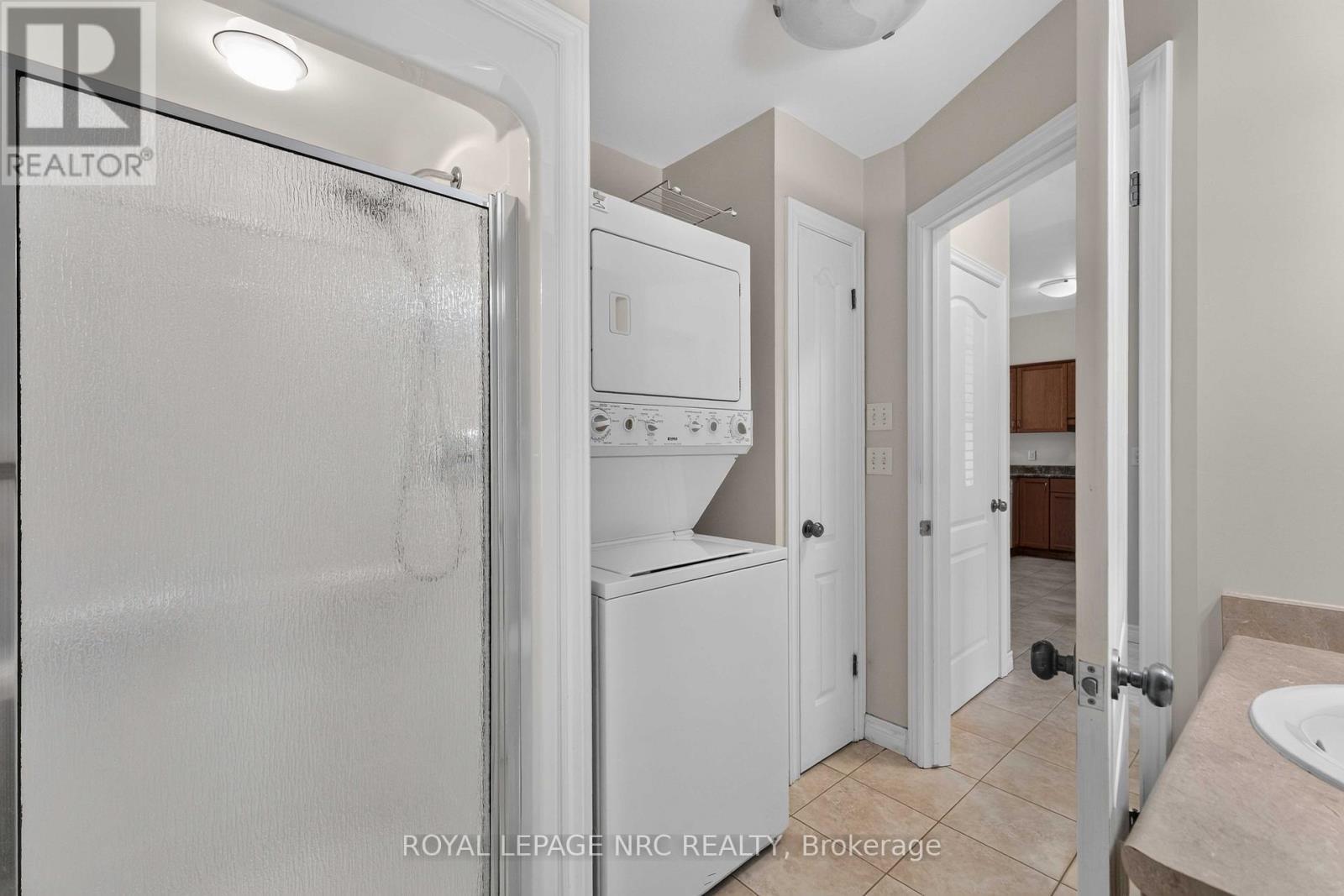 Bathroom Includes Stackable Washer and Dryer - 82 Maple Street, Port Colborne (Sugarloaf), ON - Indoor