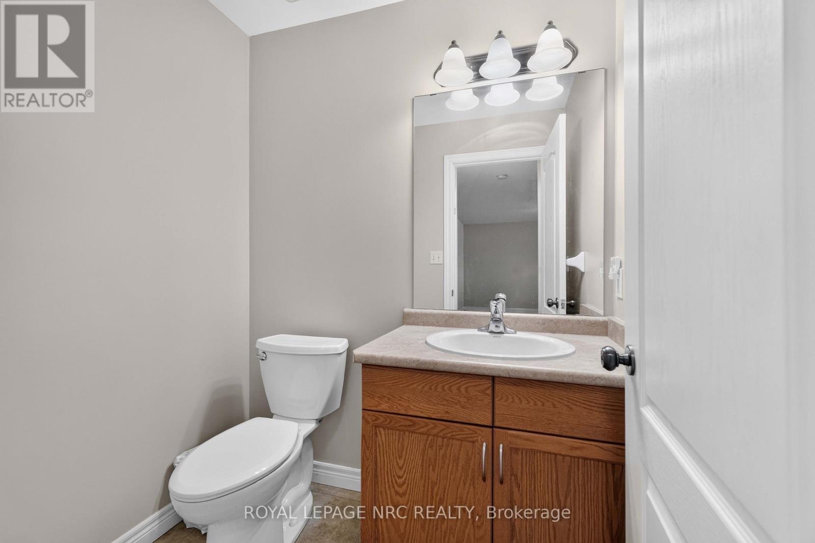 Two-Piece Bathroom in Loft - 82 Maple Street, Port Colborne (Sugarloaf), ON - Indoor Photo Showing Bathroom