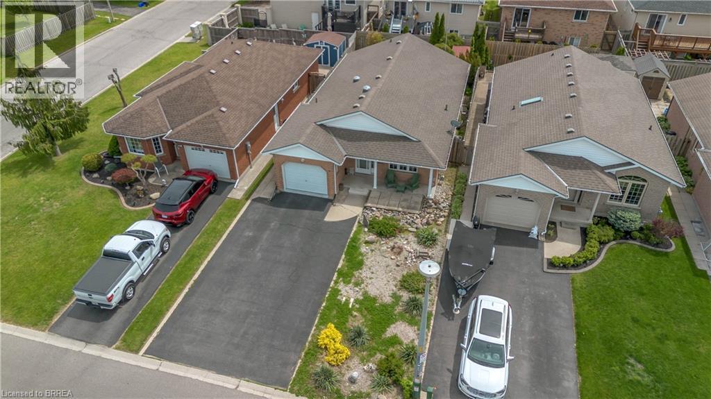 46 Anderson Avenue, Simcoe, ON - Outdoor