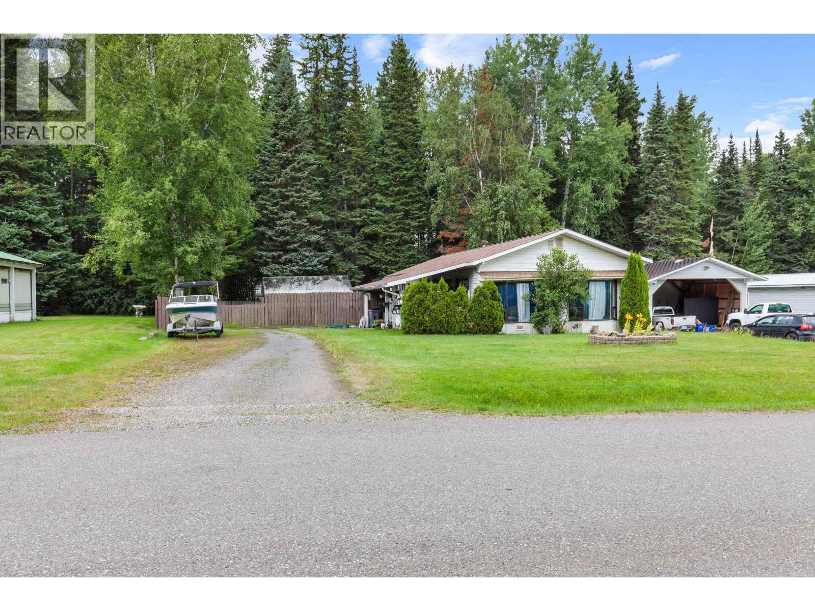 4016 Diamond Drive, Prince George, BC - Outdoor