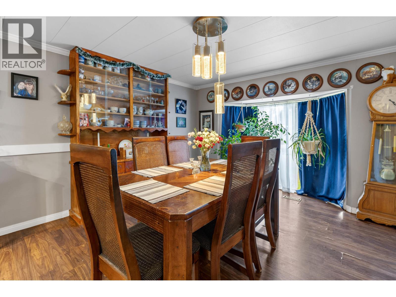 4016 Diamond Drive, Prince George, BC - Indoor Photo Showing Dining Room