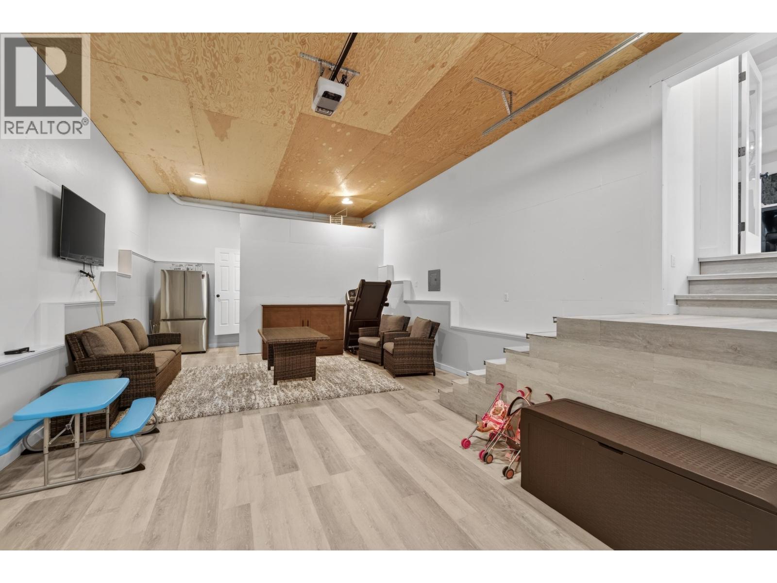 13239 Paradise Street, Fort St. John, BC - Indoor