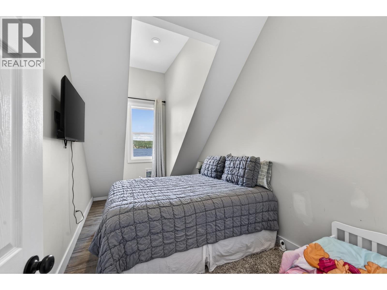 13239 Paradise Street, Fort St. John, BC - Indoor Photo Showing Bedroom