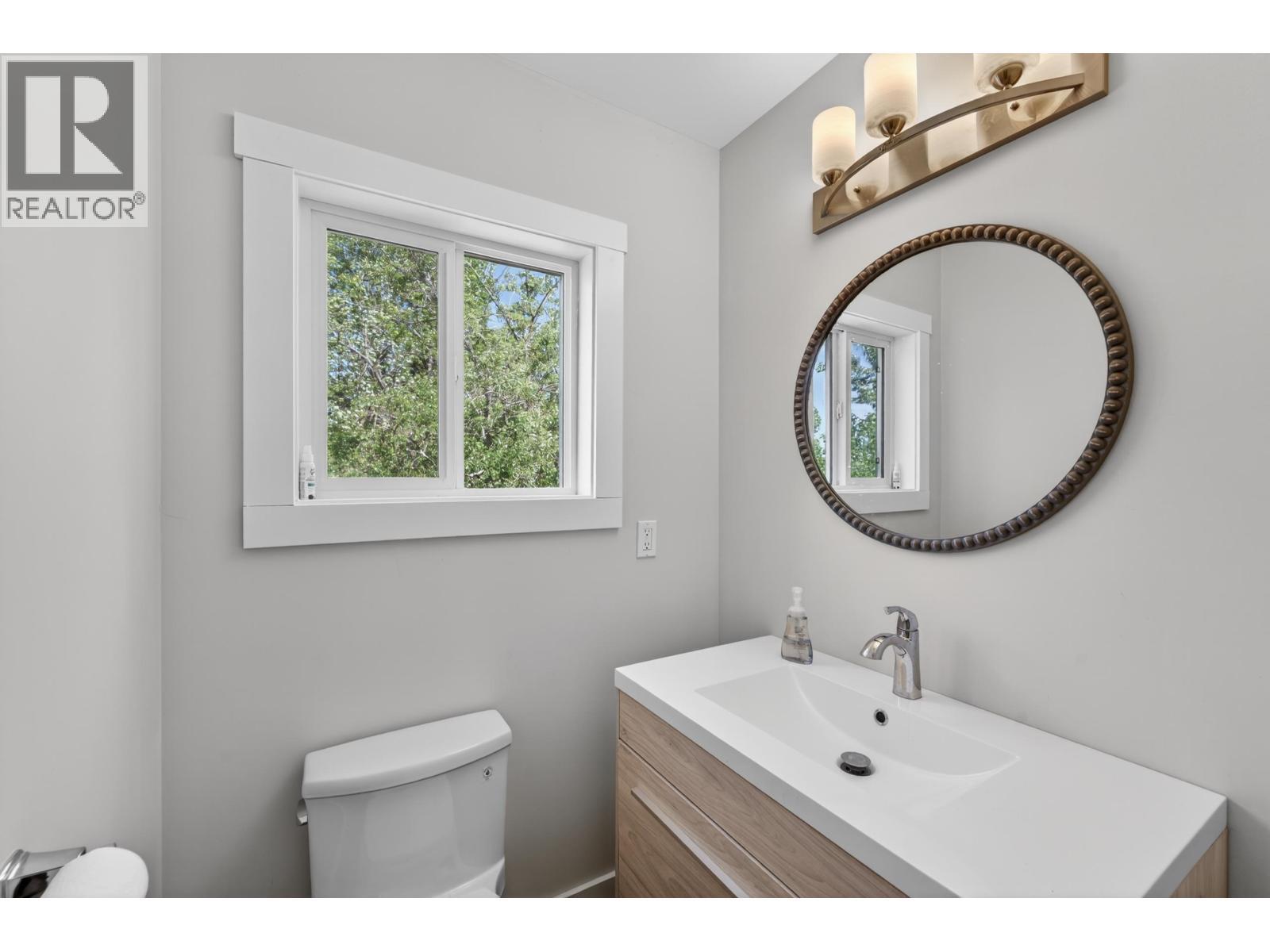 13239 Paradise Street, Fort St. John, BC - Indoor Photo Showing Bathroom