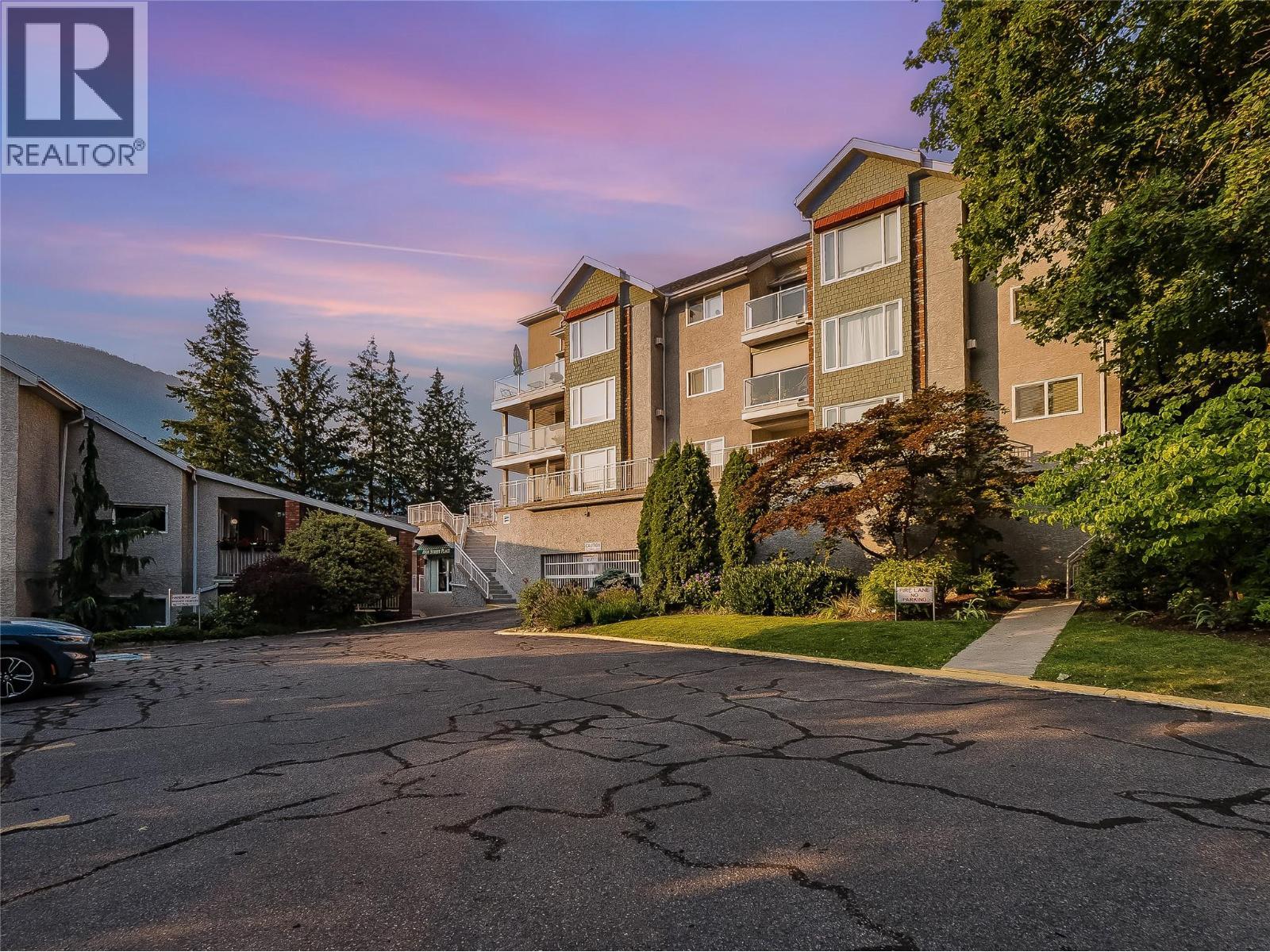 38 High Street Unit# 307, Nelson, BC - Outdoor