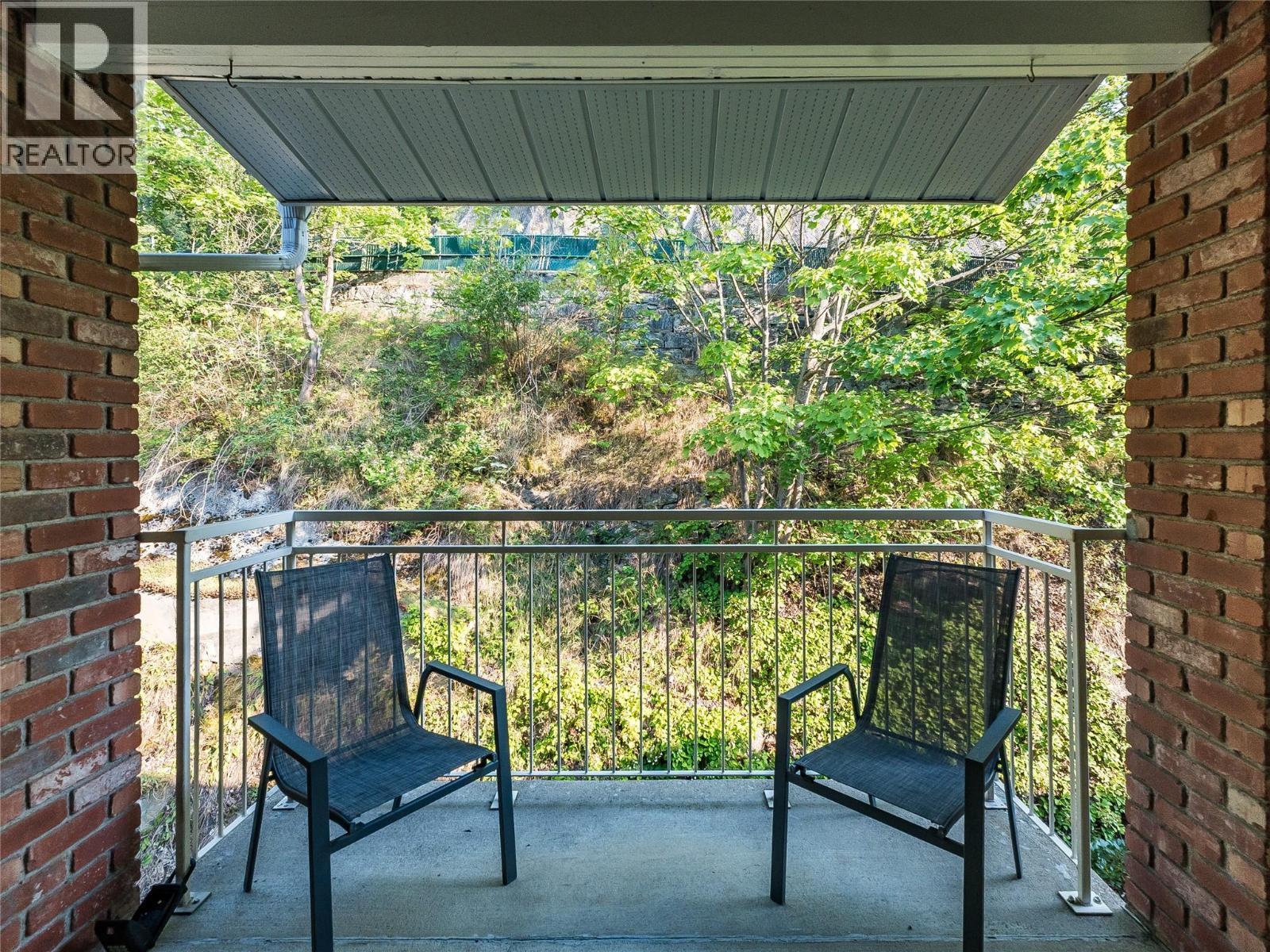38 High Street Unit# 307, Nelson, BC - Outdoor