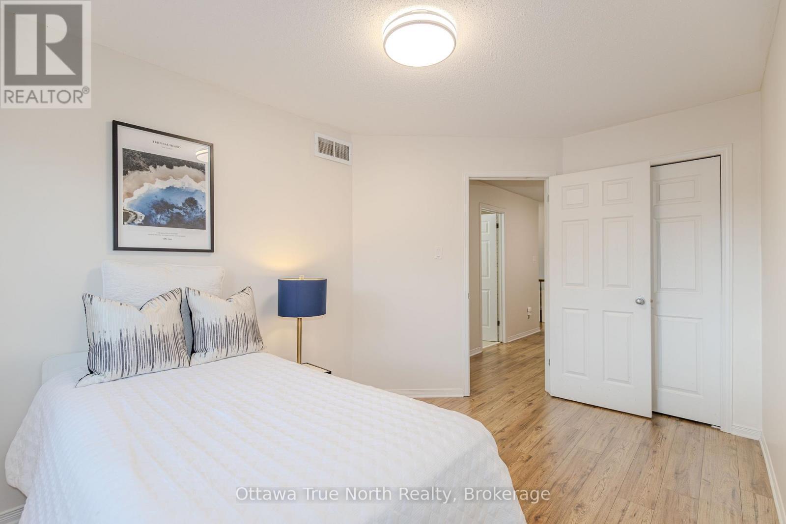 9 - 276 Keltie Private, Ottawa, ON - Indoor Photo Showing Bedroom