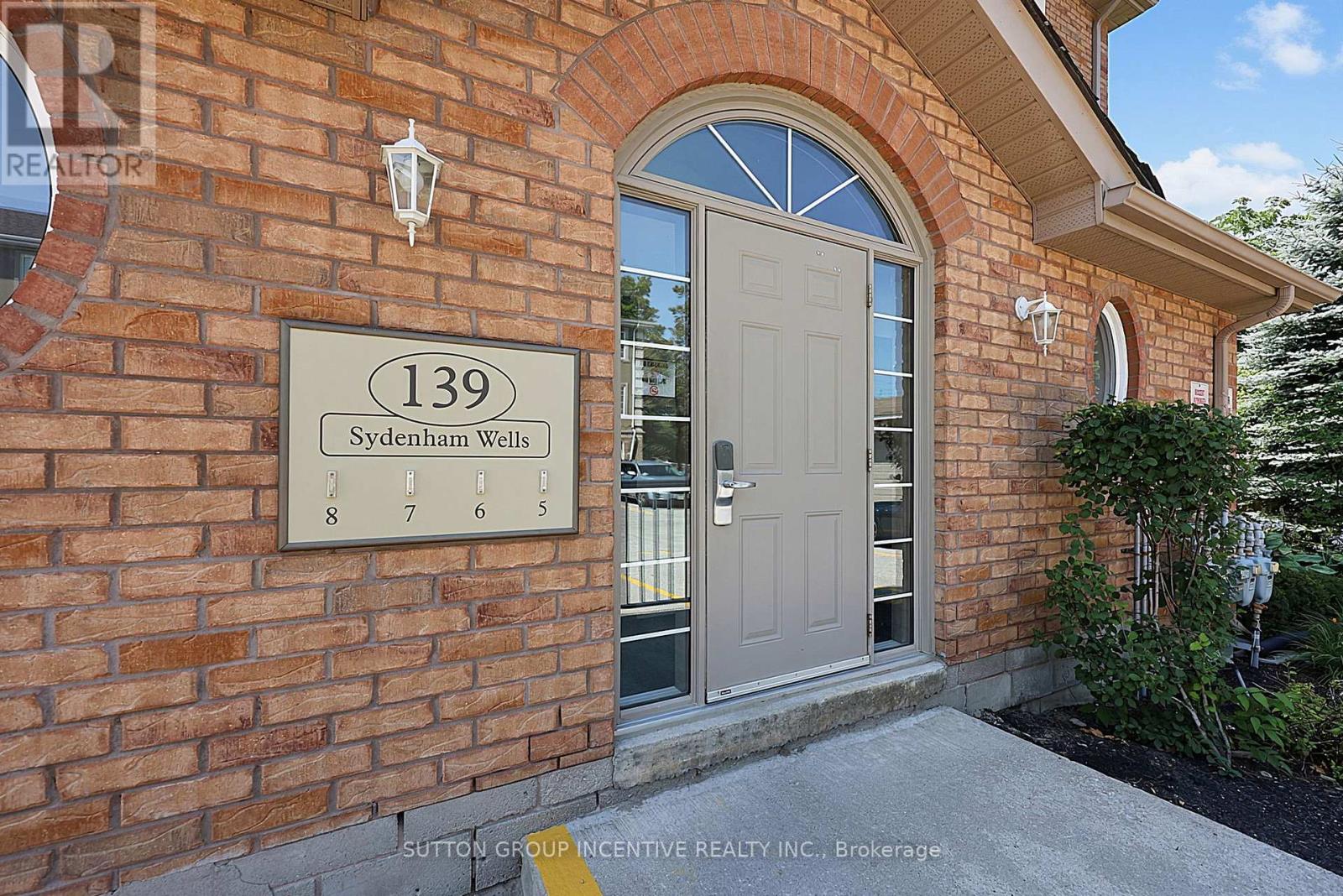 7 - 139 Sydenham Wells, Barrie, ON - Outdoor With Exterior