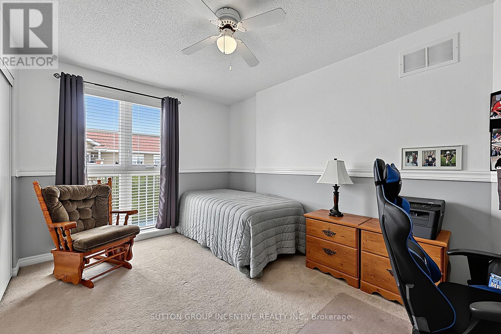 7 - 139 Sydenham Wells, Barrie, ON - Indoor Photo Showing Bedroom