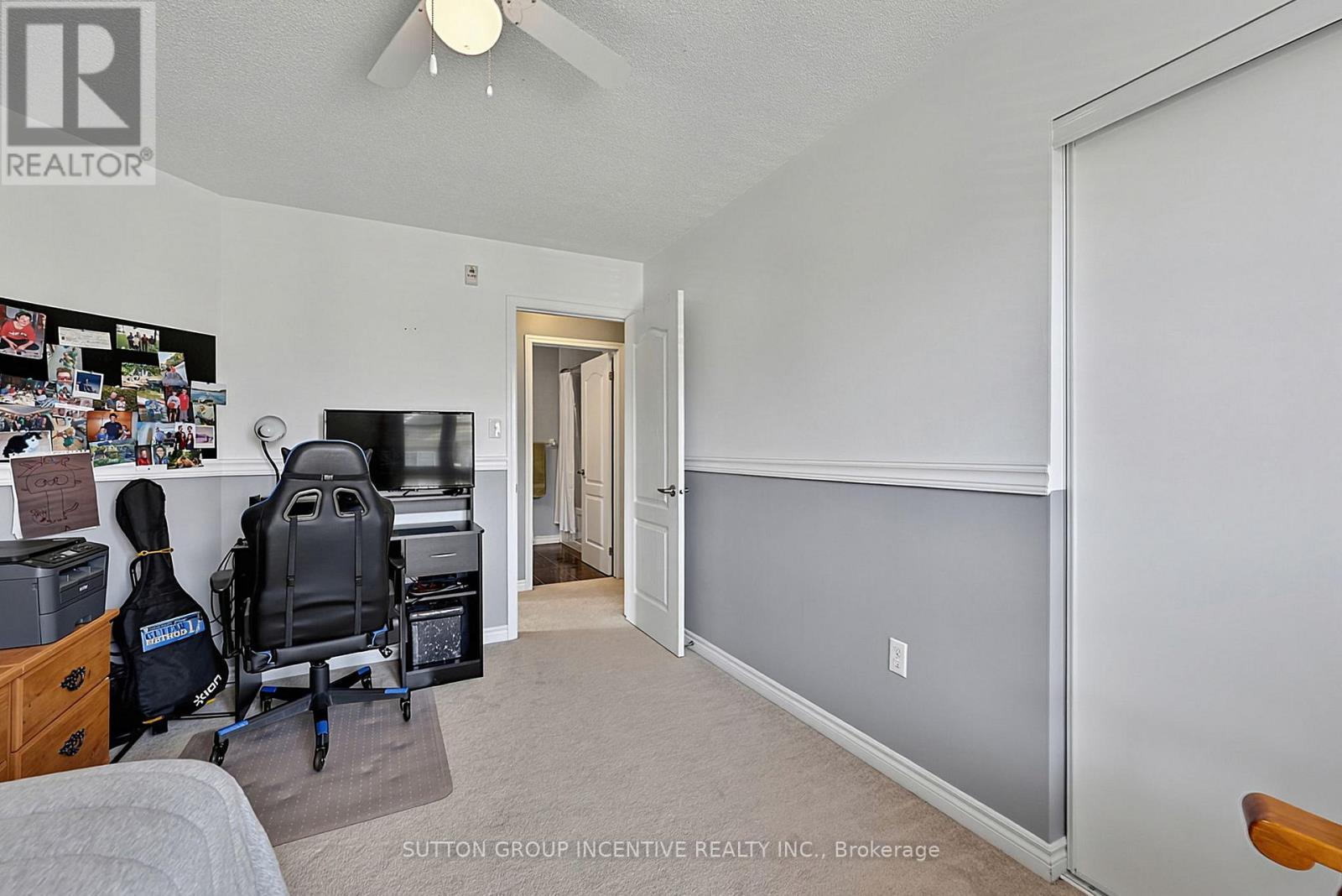 7 - 139 Sydenham Wells, Barrie, ON - Indoor