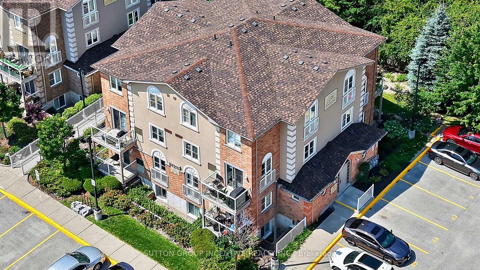 7 - 139 Sydenham Wells, Barrie, ON - Outdoor