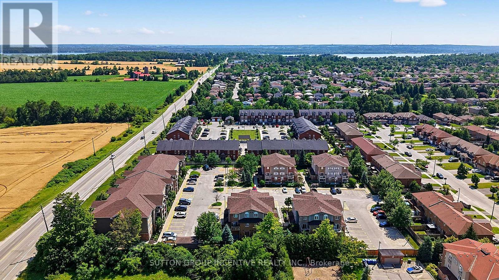 7 - 139 Sydenham Wells, Barrie, ON - Outdoor With View