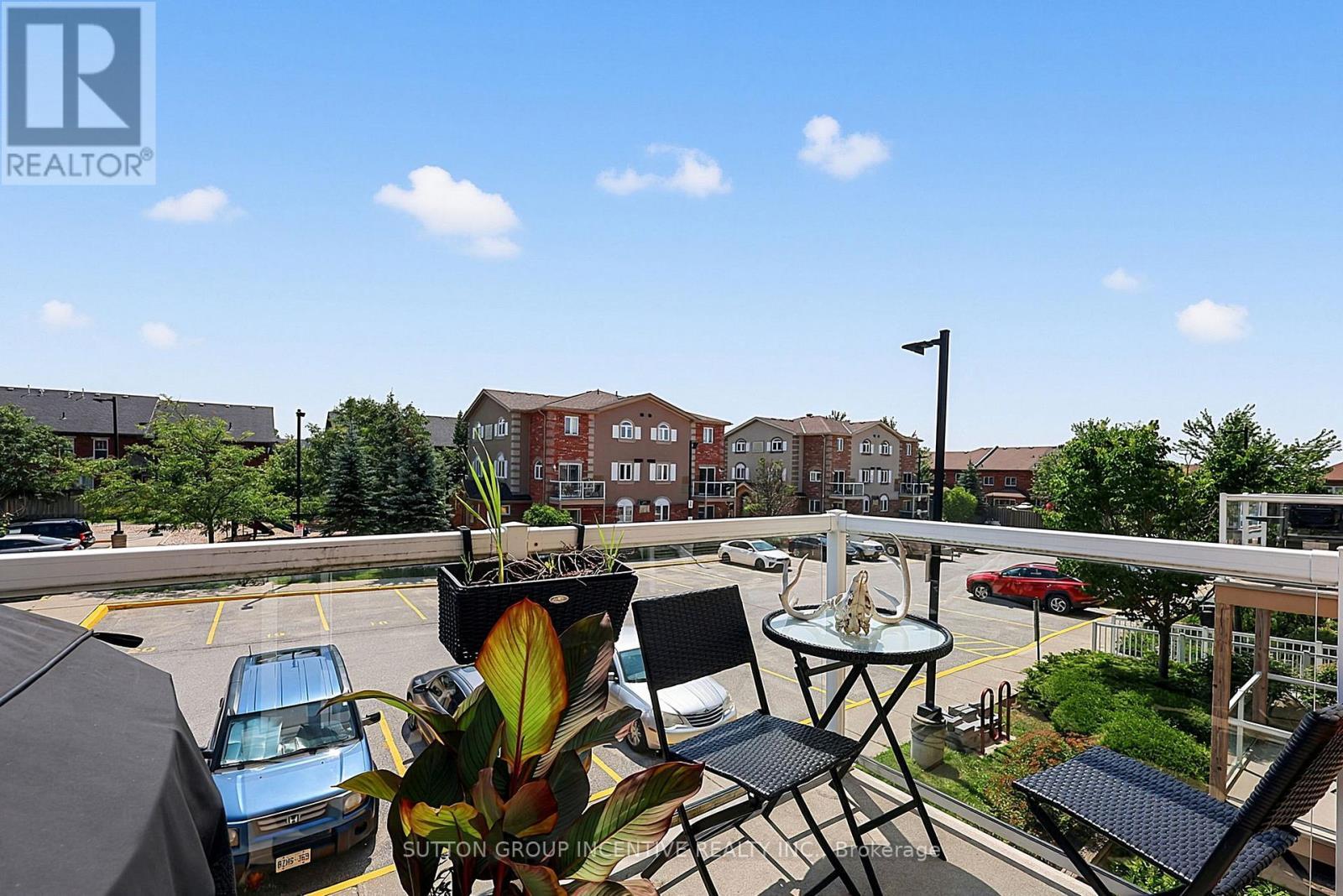 7 - 139 Sydenham Wells, Barrie, ON - Outdoor With Balcony