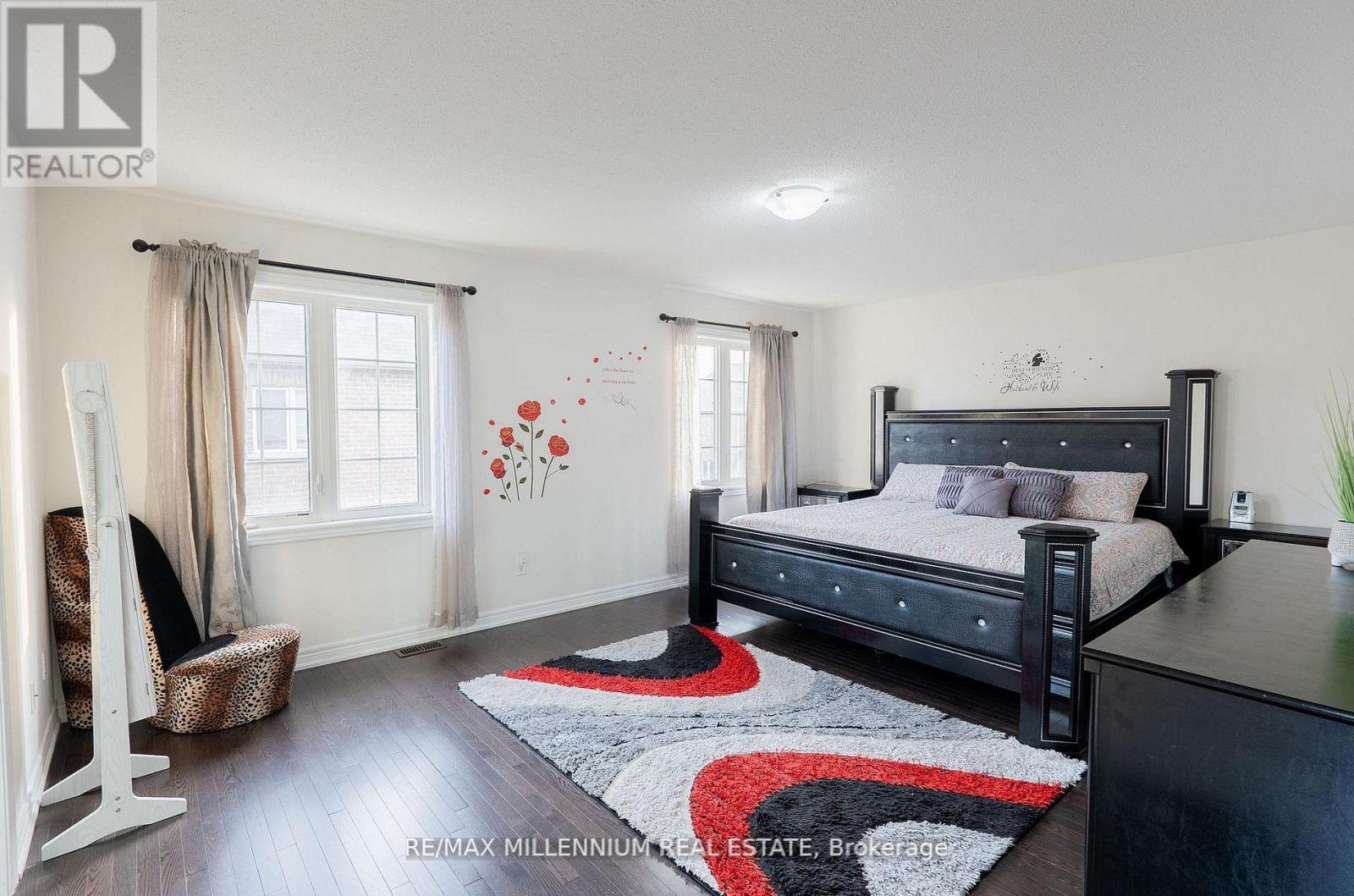 8 Zelda Road, Brampton, ON - Indoor Photo Showing Bedroom