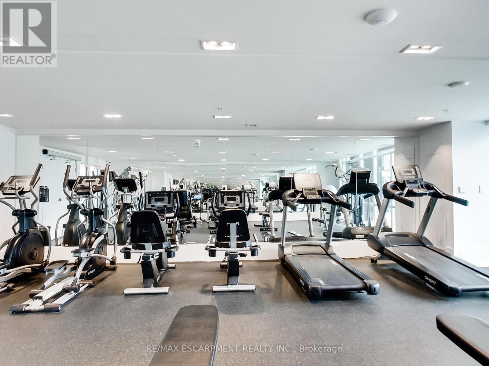 318 - 16 Concord Place, Grimsby, ON - Indoor Photo Showing Gym Room
