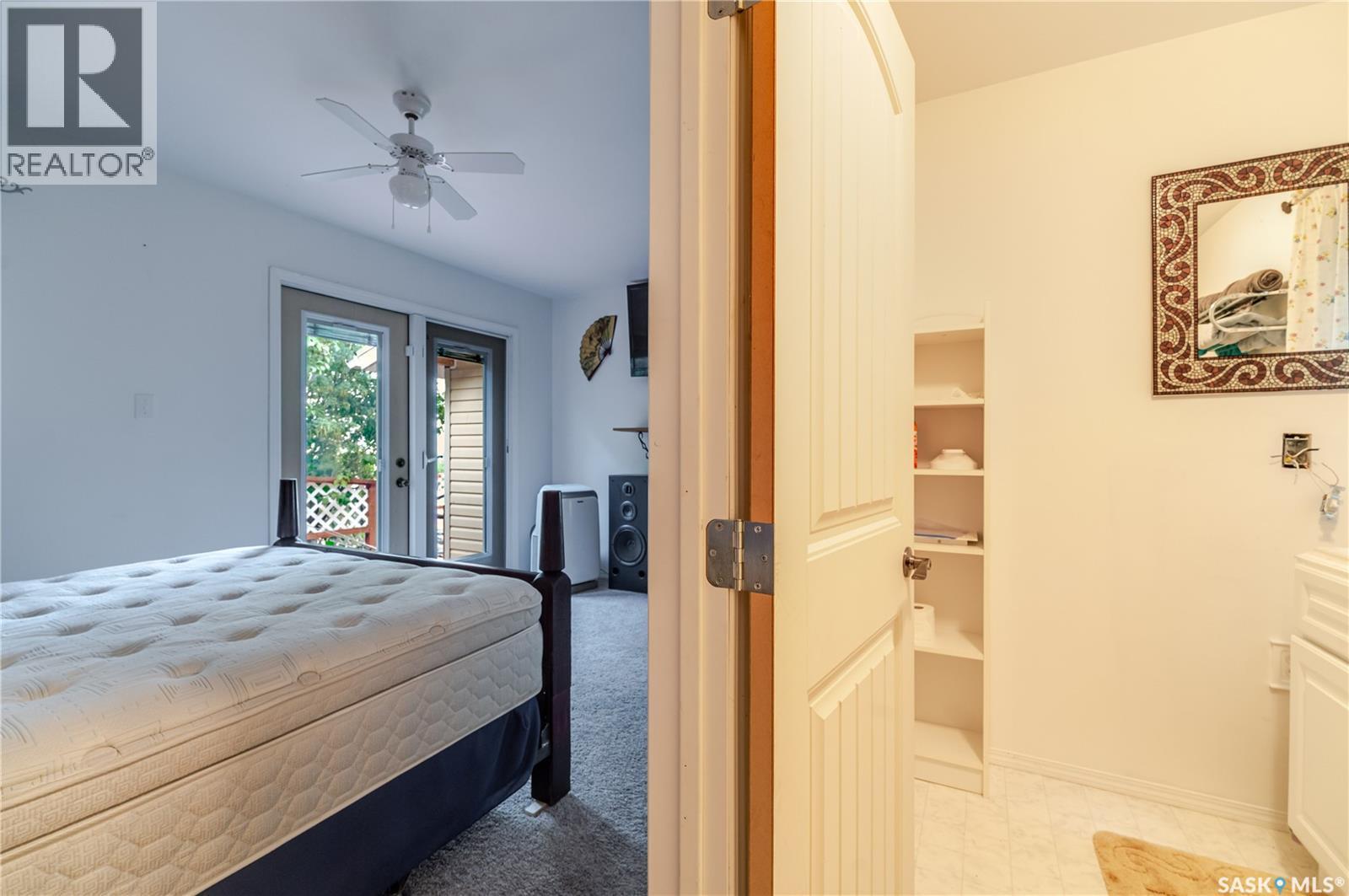 547 Douglas Drive, Buffalo Pound Lake, SK - Indoor Photo Showing Bedroom
