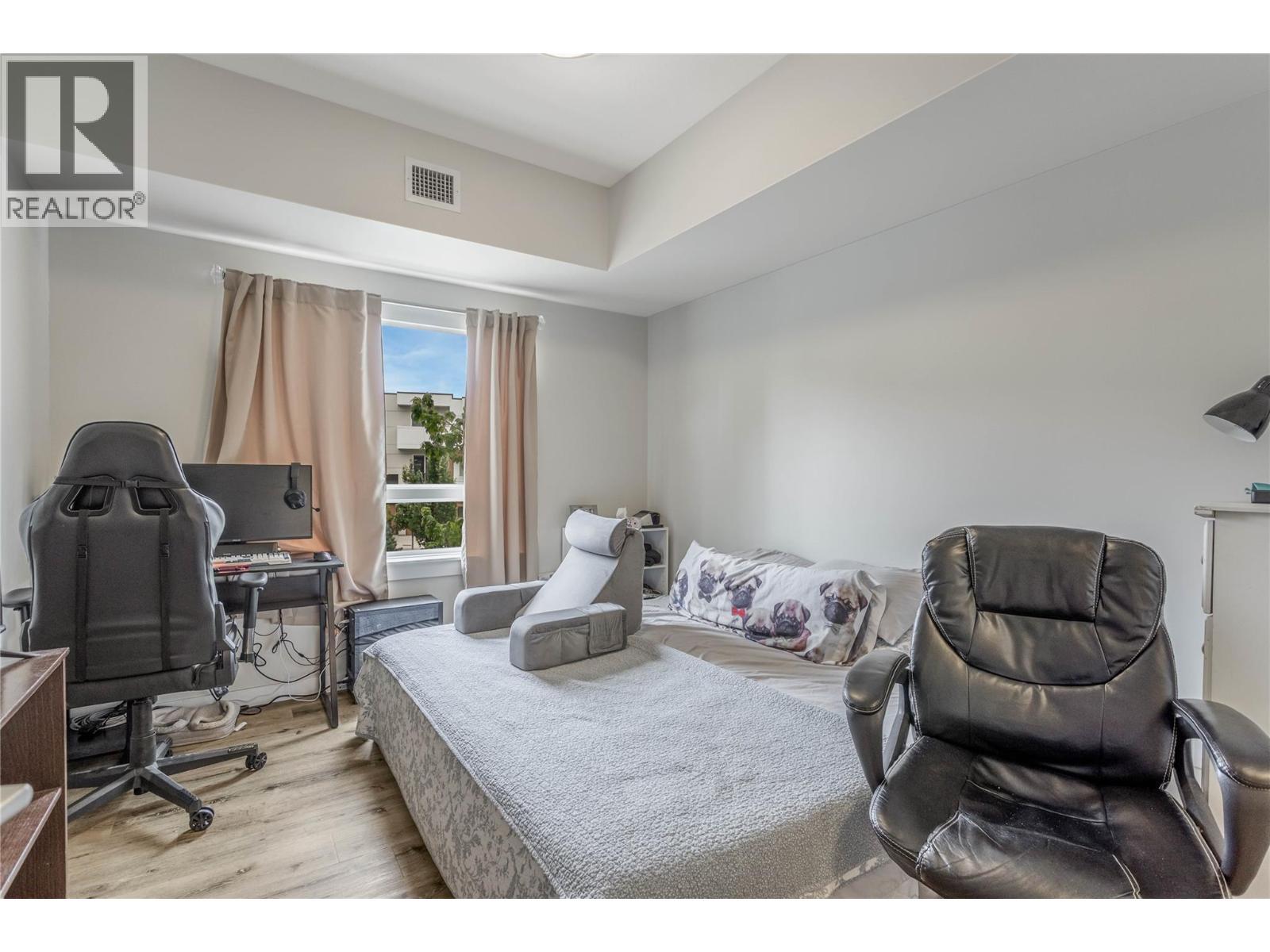 722 Valley Road Unit# 200, Kelowna, BC - Indoor Photo Showing Other Room