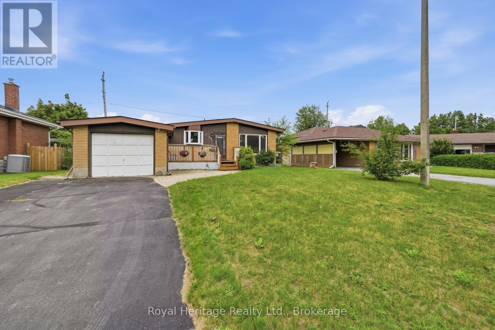 56 Fifth Avenue, Quinte West (Murray Ward), ON - Outdoor