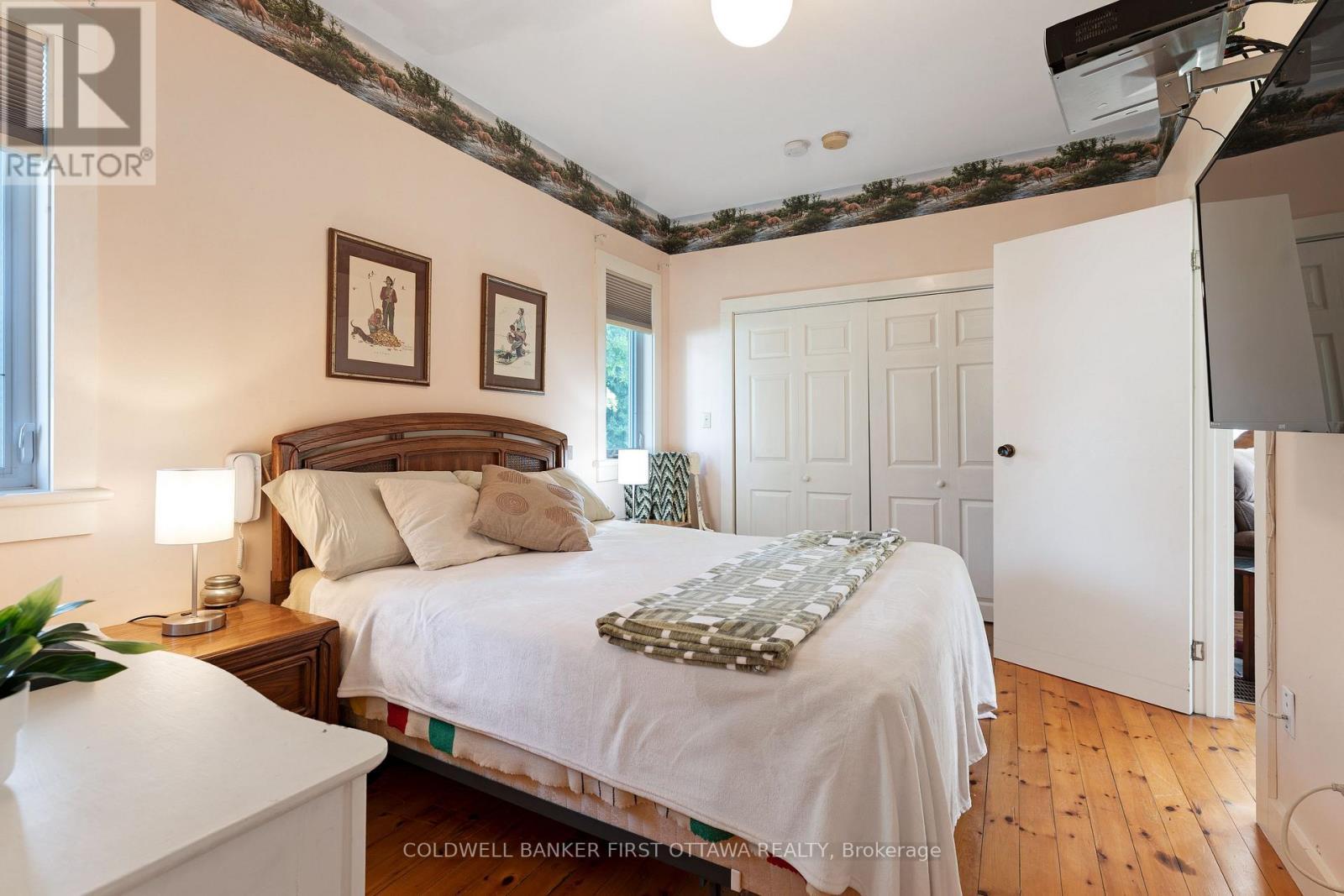 127 Rose Mac Drive, Drummond/North Elmsley, ON - Indoor Photo Showing Bedroom