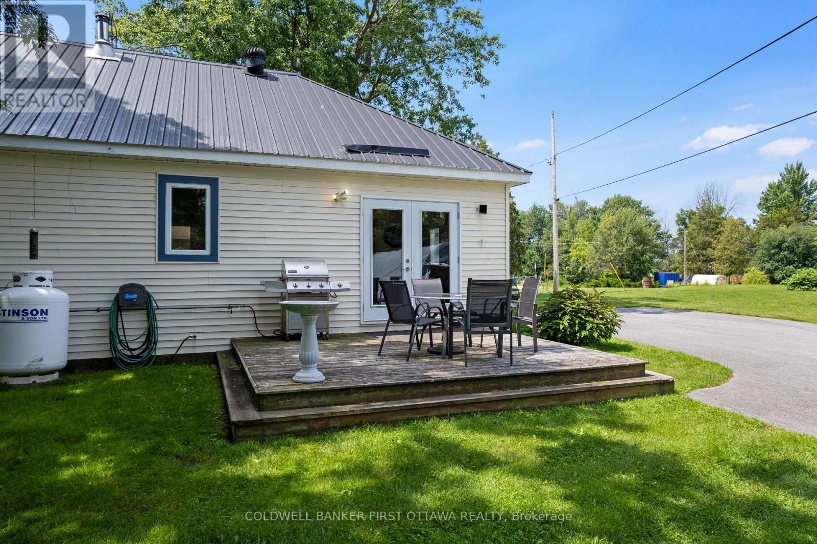 127 Rose Mac Drive, Drummond/North Elmsley, ON - Outdoor With Deck Patio Veranda