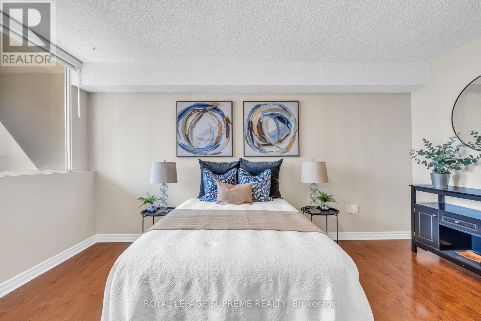 1907 - 3590 Kaneff Crescent, Mississauga, ON - Indoor Photo Showing Bedroom