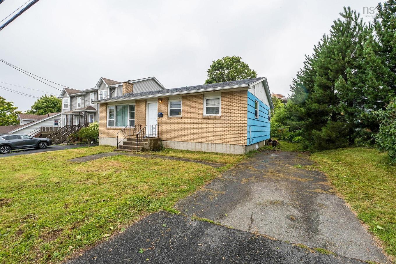 171 Renfrew Street, Dartmouth, NS