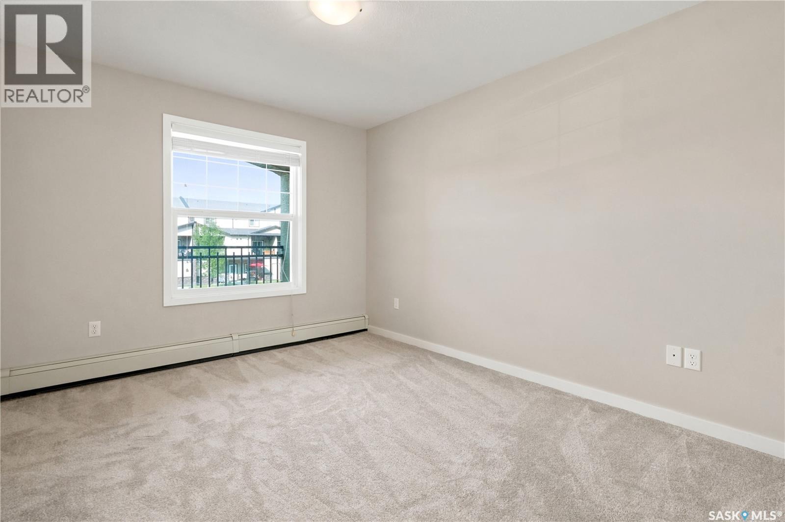 206 1510 Neville Drive, Regina, SK - Indoor Photo Showing Other Room