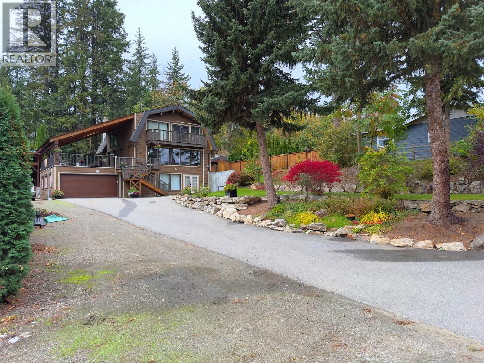 2428 Blind Bay Road, Blind Bay, BC - Outdoor