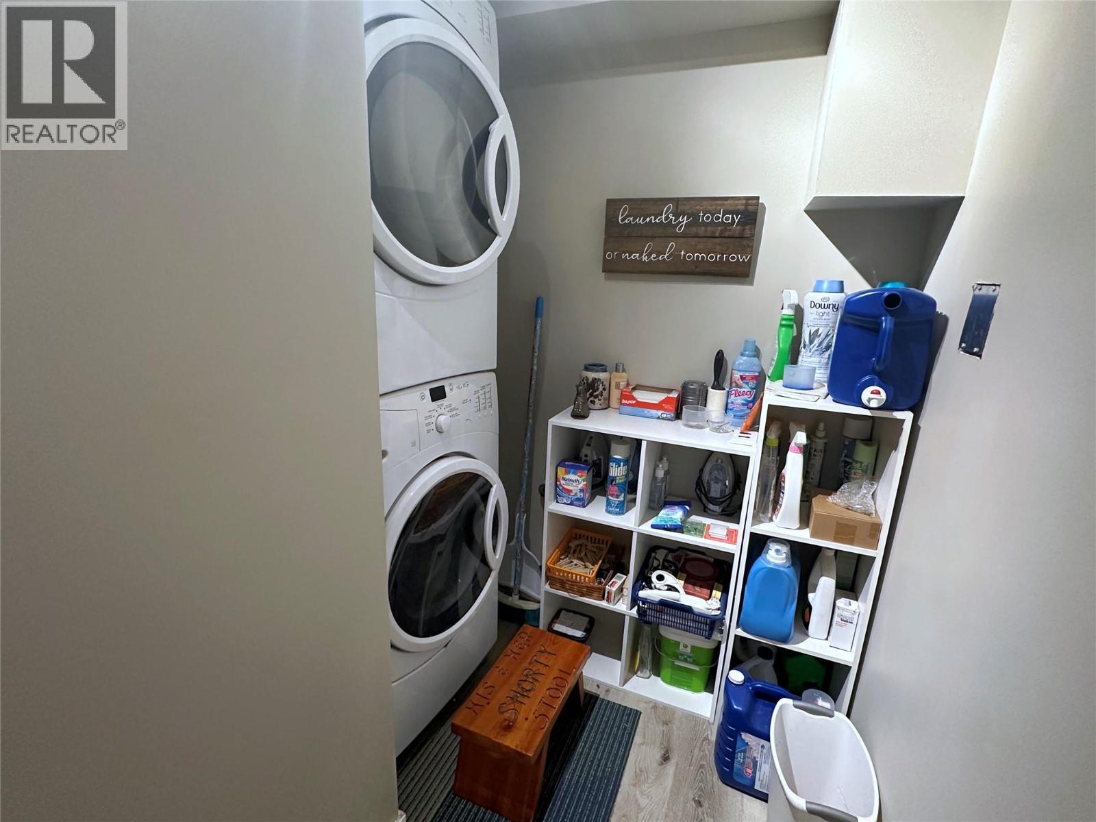 2428 Blind Bay Road, Blind Bay, BC - Indoor Photo Showing Laundry Room