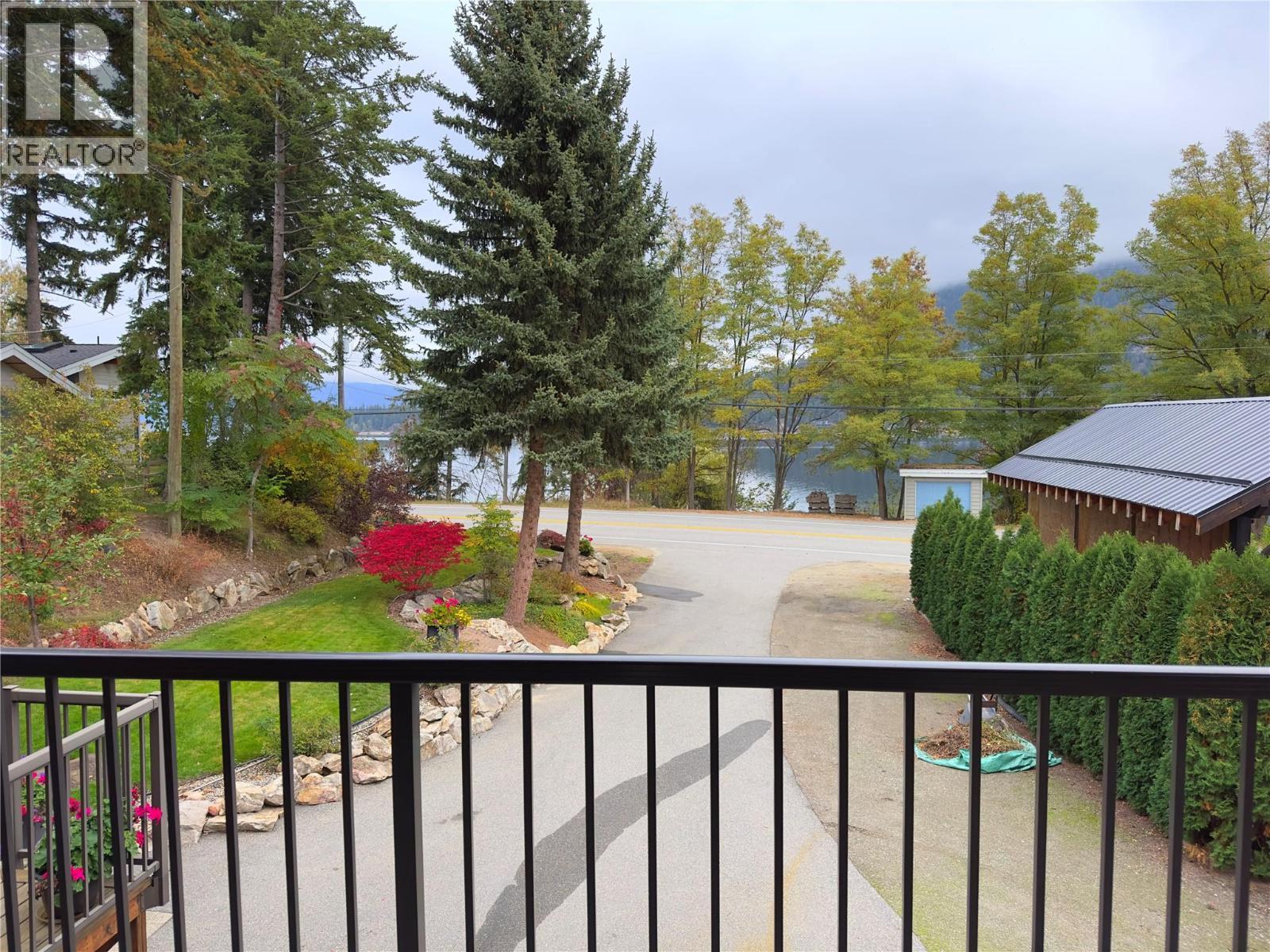 2428 Blind Bay Road, Blind Bay, BC - Outdoor