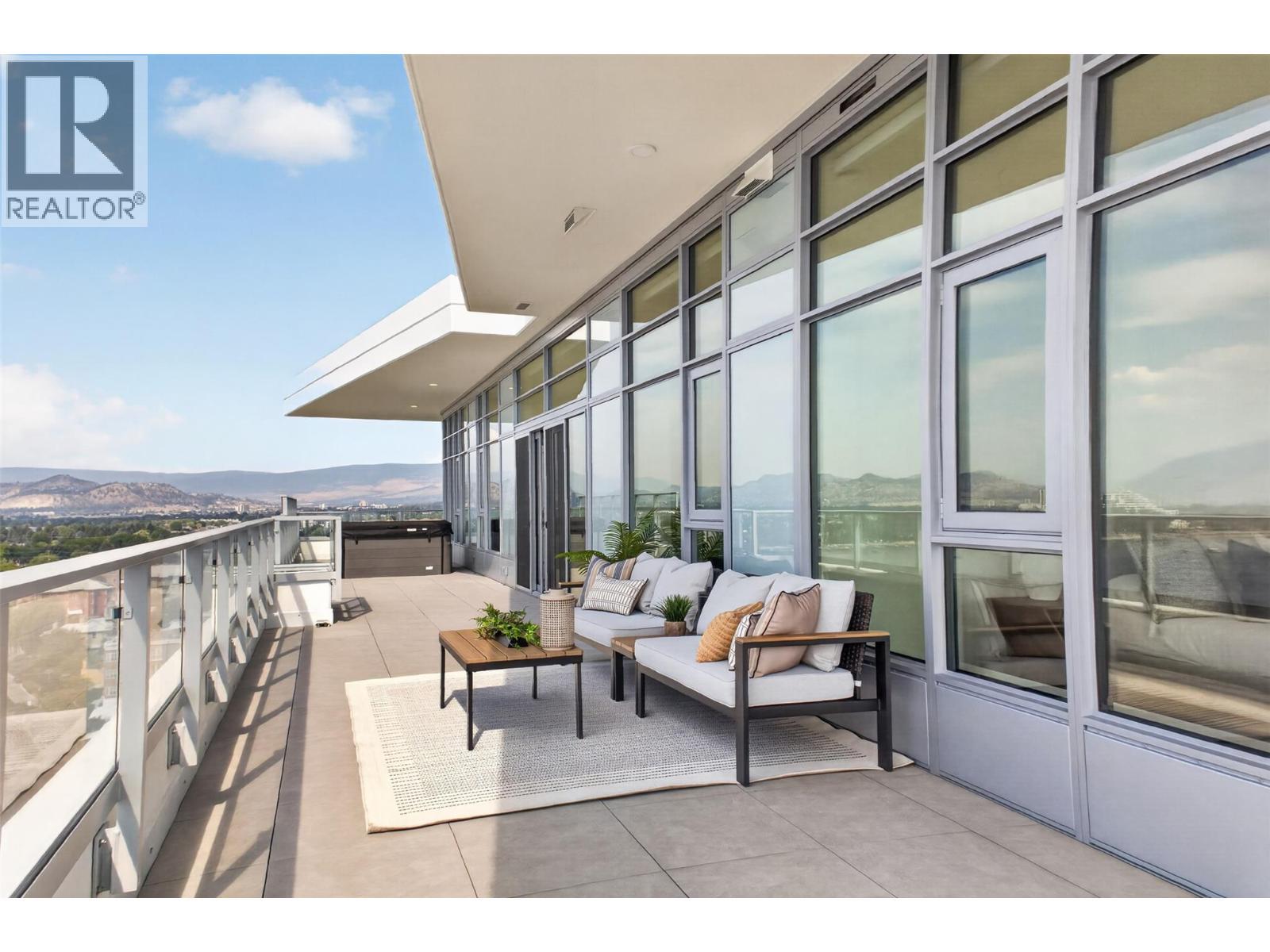 3800 Capozzi Road Unit# Ph2, Kelowna, BC - Outdoor With Exterior