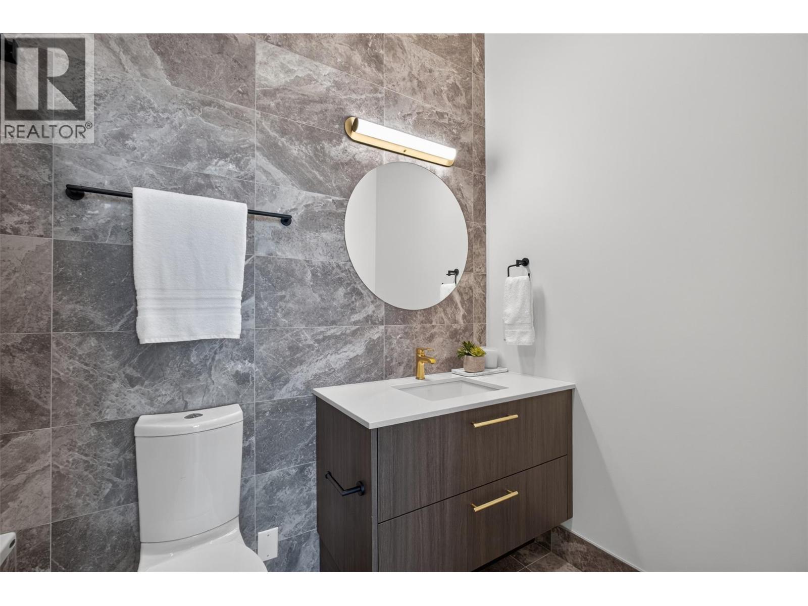 Third ensuite - 3800 Capozzi Road Unit# Ph2, Kelowna, BC - Indoor Photo Showing Bathroom