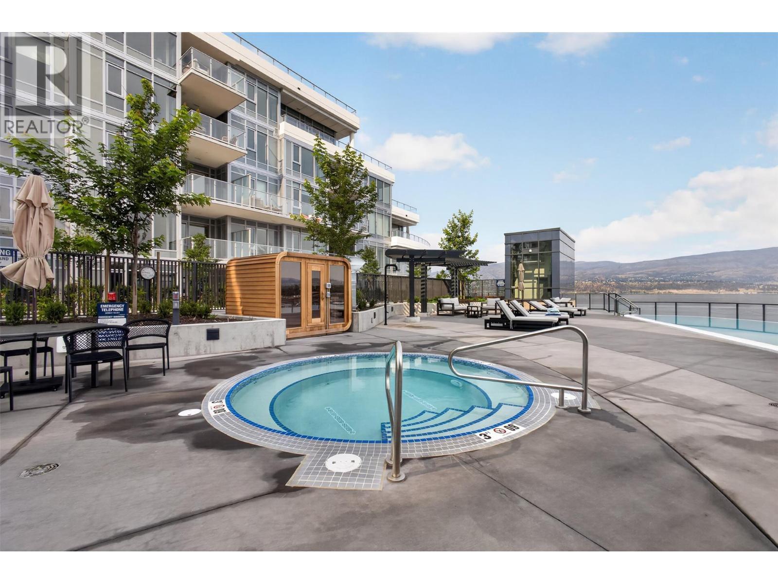 3800 Capozzi Road Unit# Ph2, Kelowna, BC - Outdoor With In Ground Pool