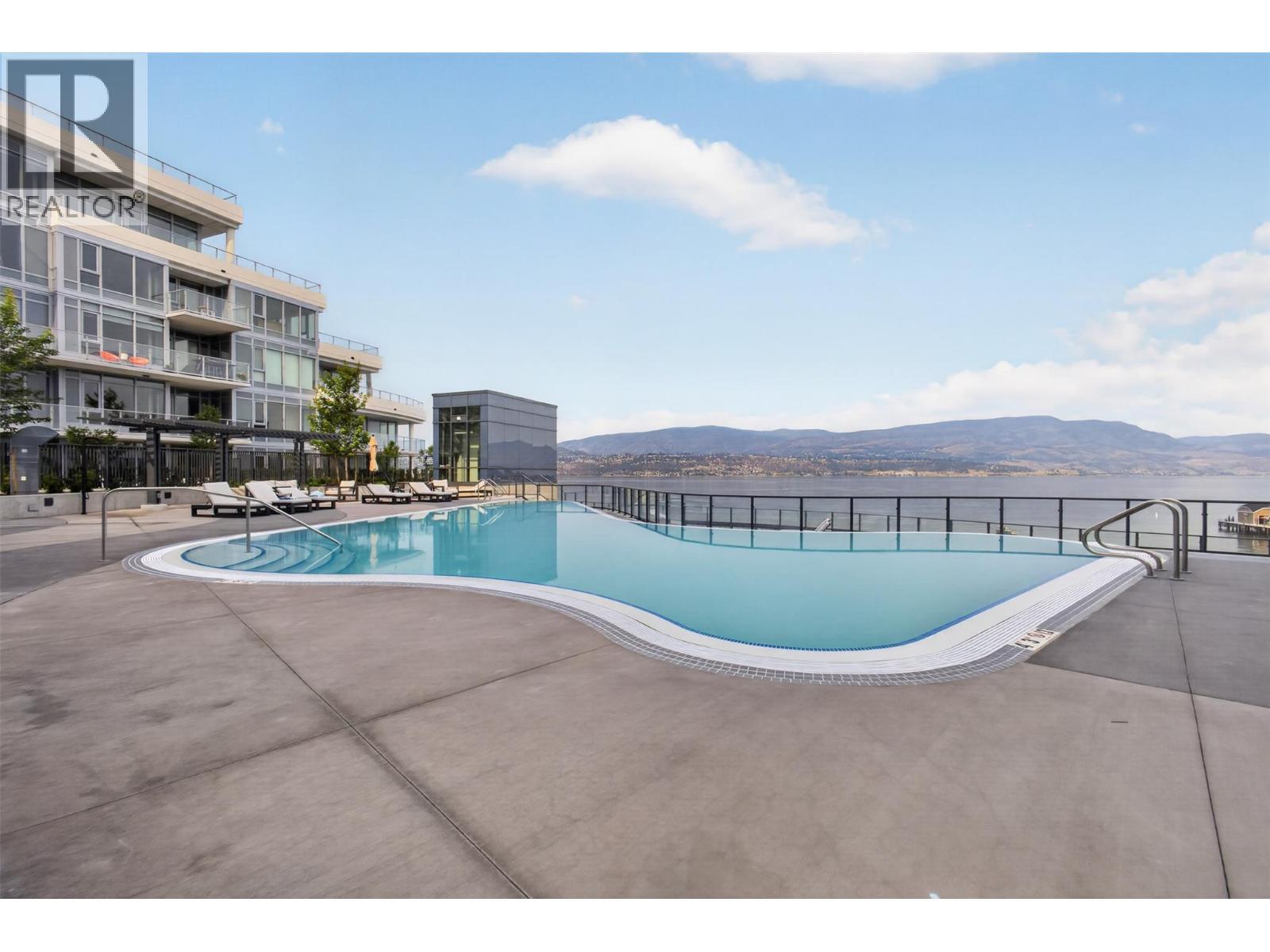 3800 Capozzi Road Unit# Ph2, Kelowna, BC - Outdoor With In Ground Pool