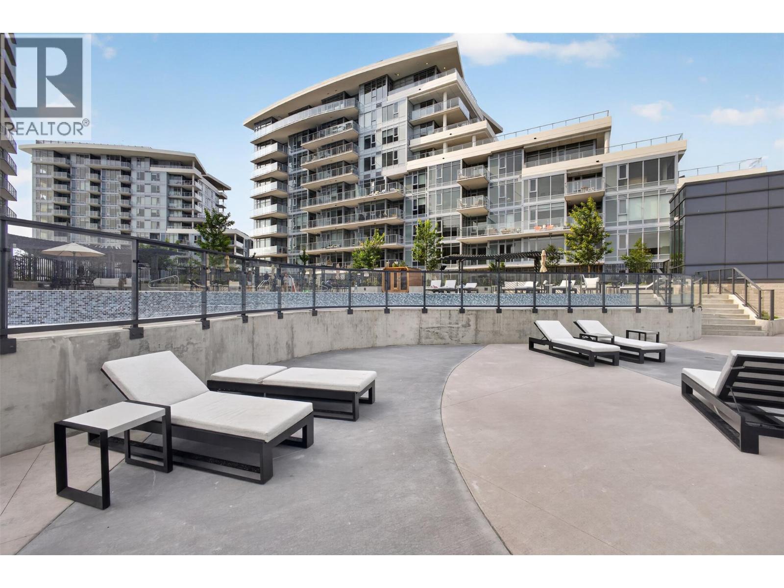 Outdoor sun lounge with breathtaking lake views - 3800 Capozzi Road Unit# Ph2, Kelowna, BC - Outdoor