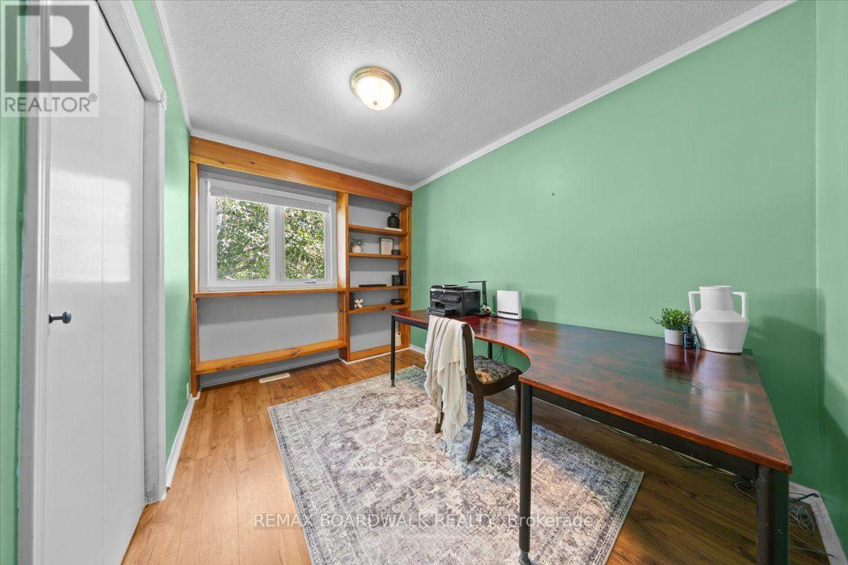 201 Linda Loop, Ottawa, ON - Indoor Photo Showing Other Room
