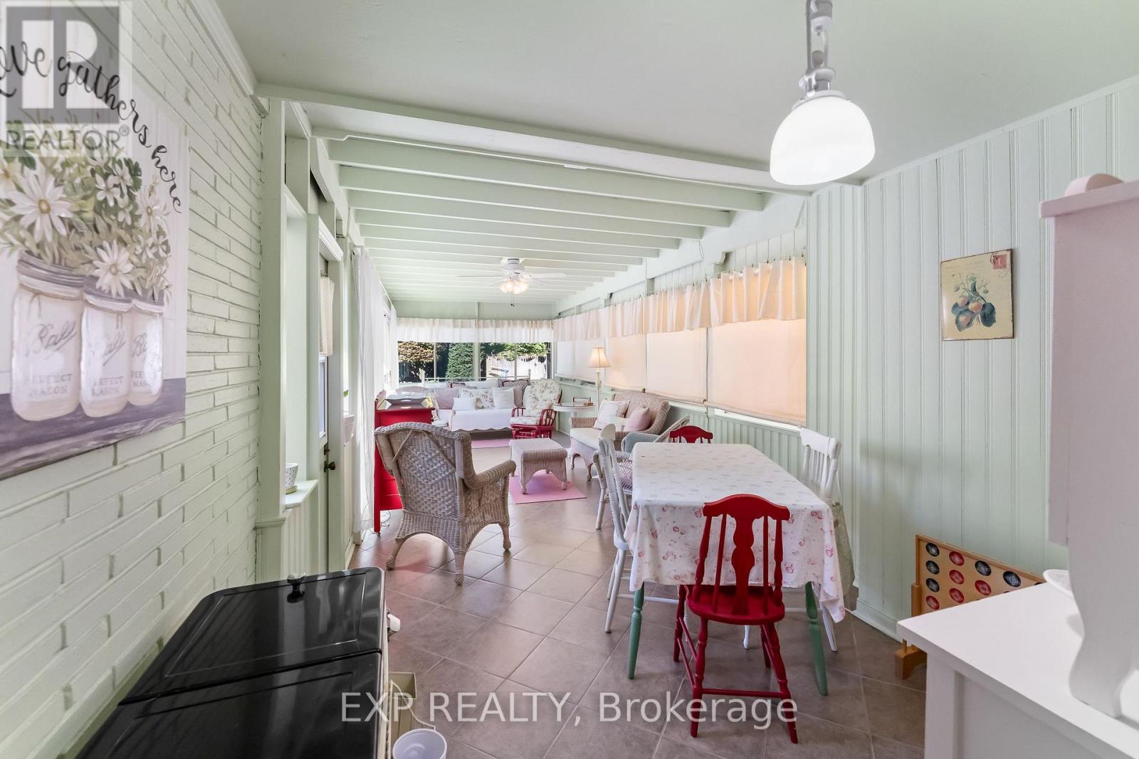 3279 Saint Patrick Avenue, Niagara Falls (Stamford), ON - Indoor