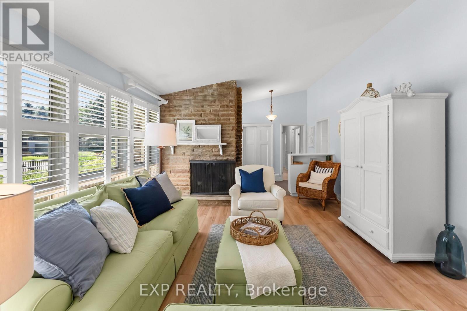3279 Saint Patrick Avenue, Niagara Falls (Stamford), ON - Indoor