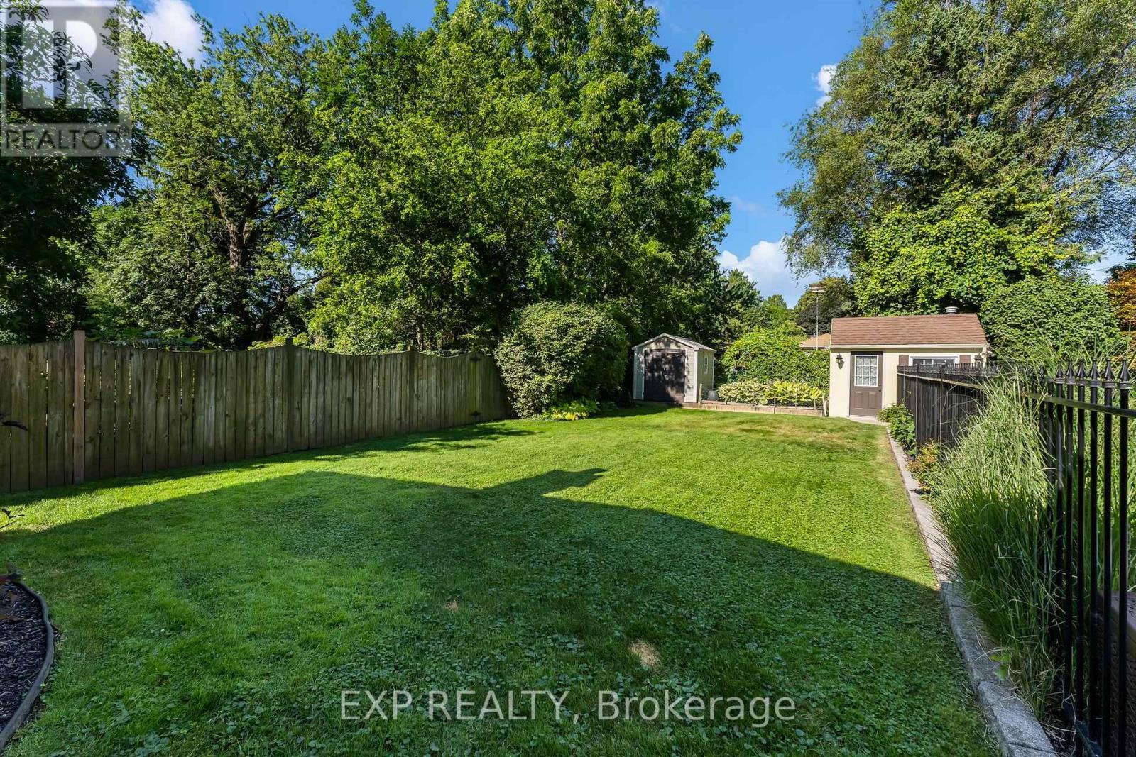 3279 Saint Patrick Avenue, Niagara Falls (Stamford), ON - Outdoor