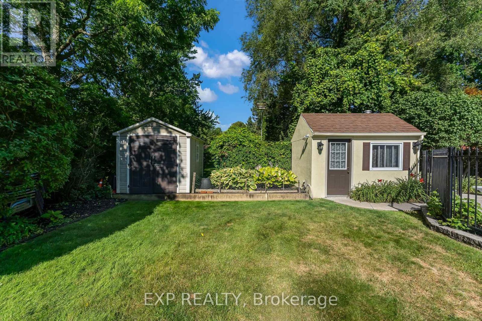 3279 Saint Patrick Avenue, Niagara Falls (Stamford), ON - Outdoor