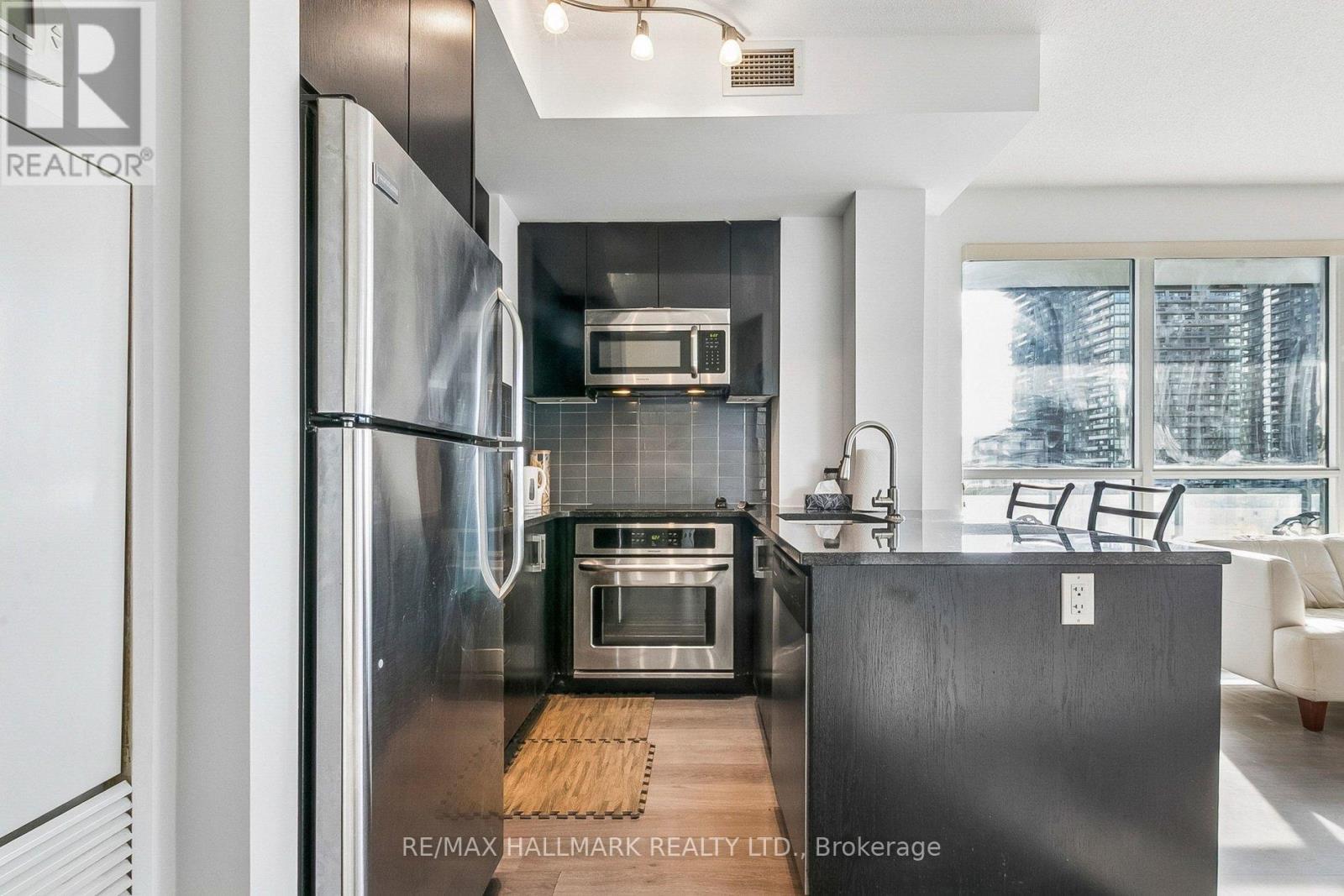 1212 - 98 Lillian Street, Toronto, ON - Indoor Photo Showing Kitchen With Stainless Steel Kitchen With Upgraded Kitchen
